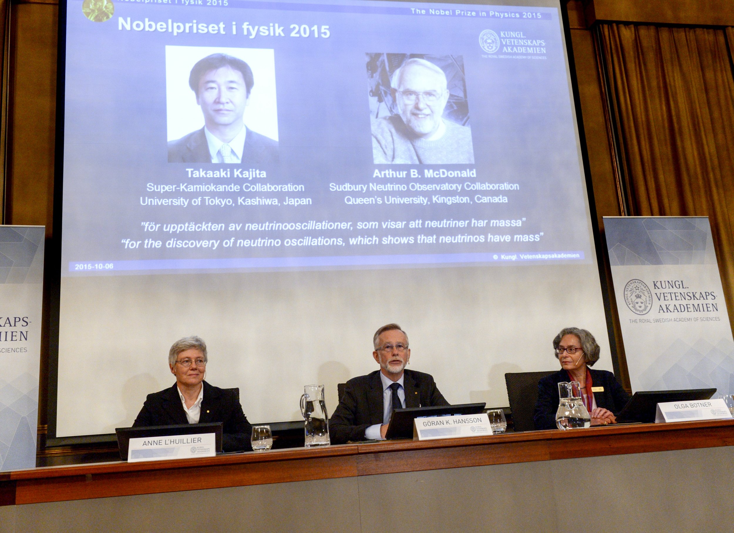 2015-10-06T102643Z_453620021_GF10000233897_RTRMADP_3_NOBEL-PRIZE-PHYSICS 2015-10-06T102643Z_453620021_GF10000233897_RTRMADP_3_NOBEL-PRIZE-PHYSICS