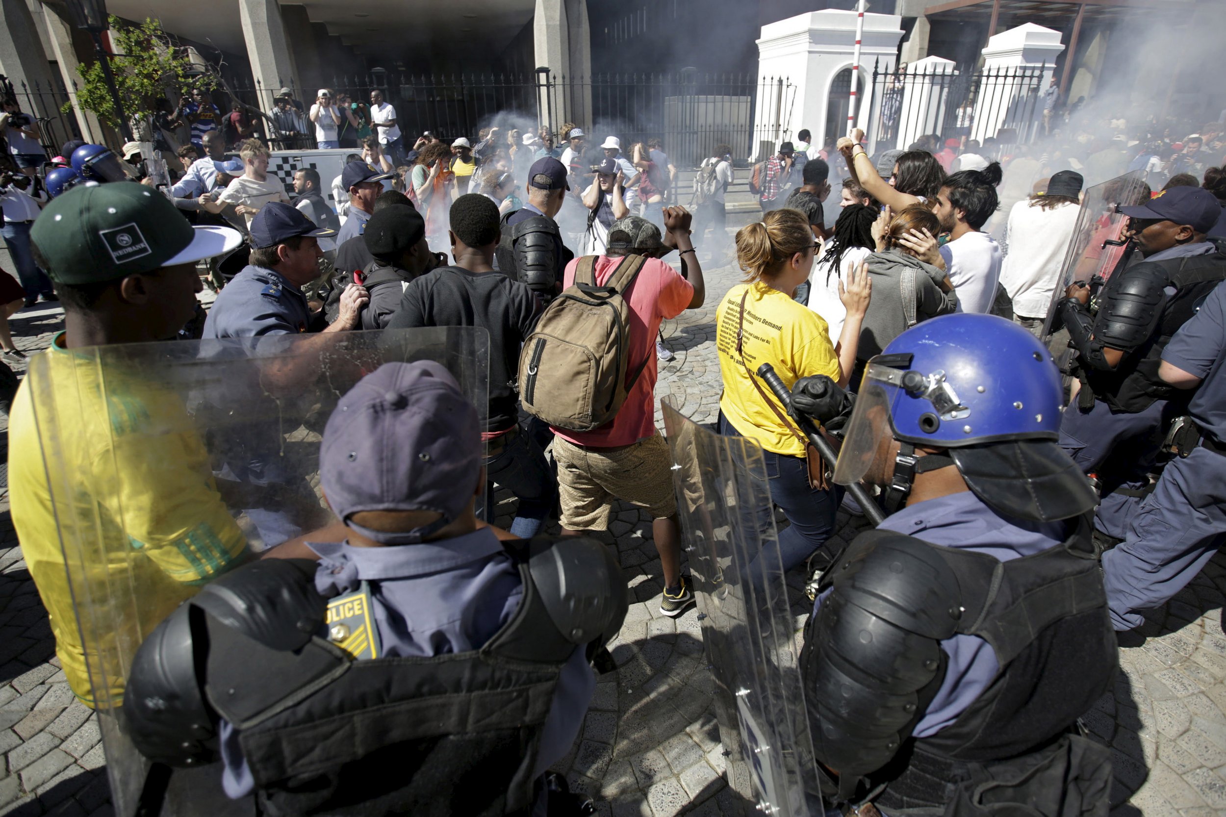 1022_South Africa Student Protests