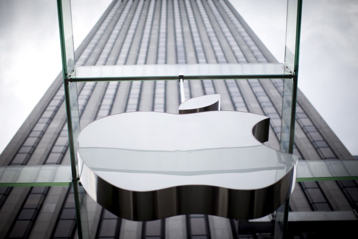 Apple Announces RecordBreaking Year After Making 234 Billion