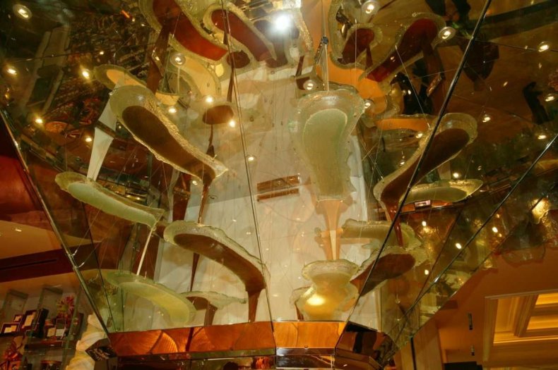 Largest chocolate fountain