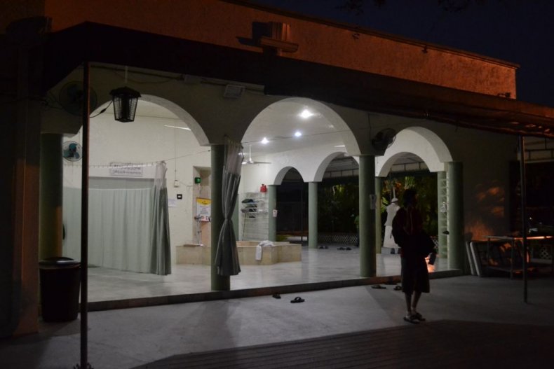 13_1029_westpalmbeach_mosque_1