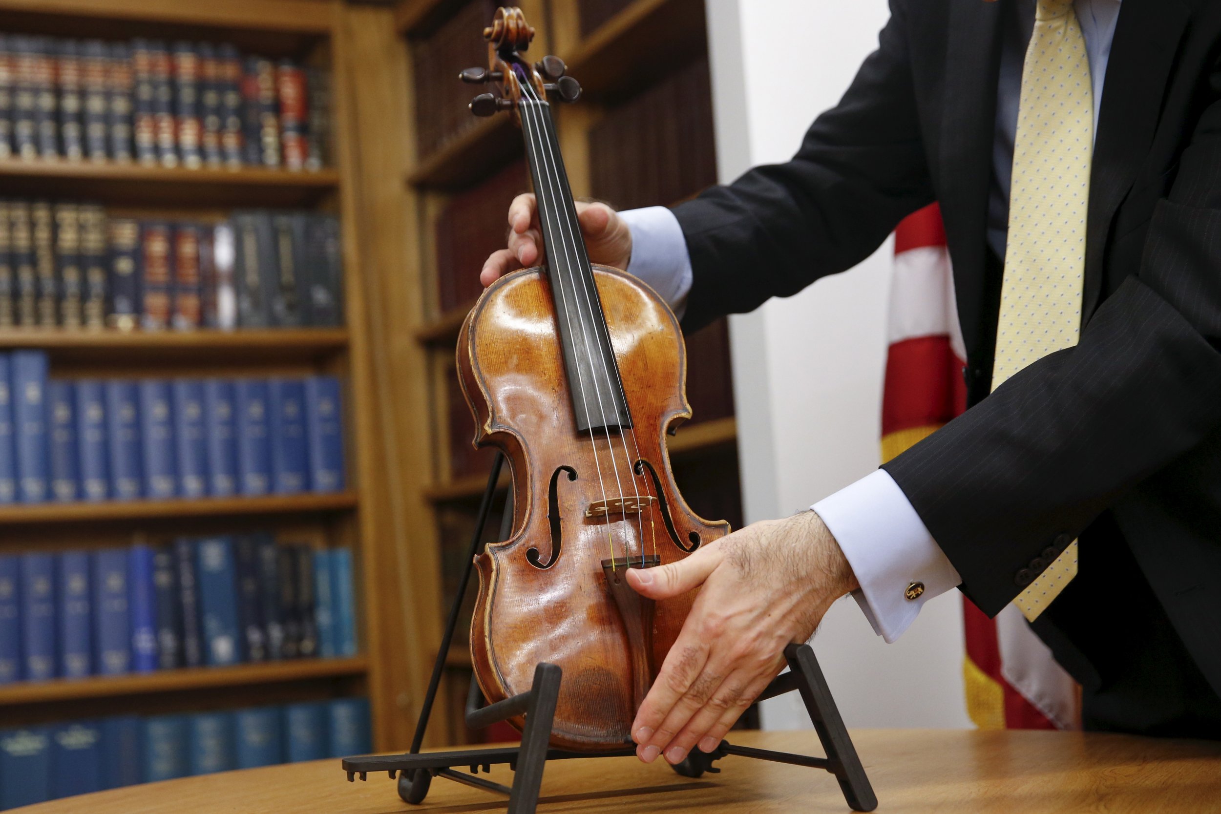 Study Gives Scientific Explanation For F-Holes In Violins, 46% OFF