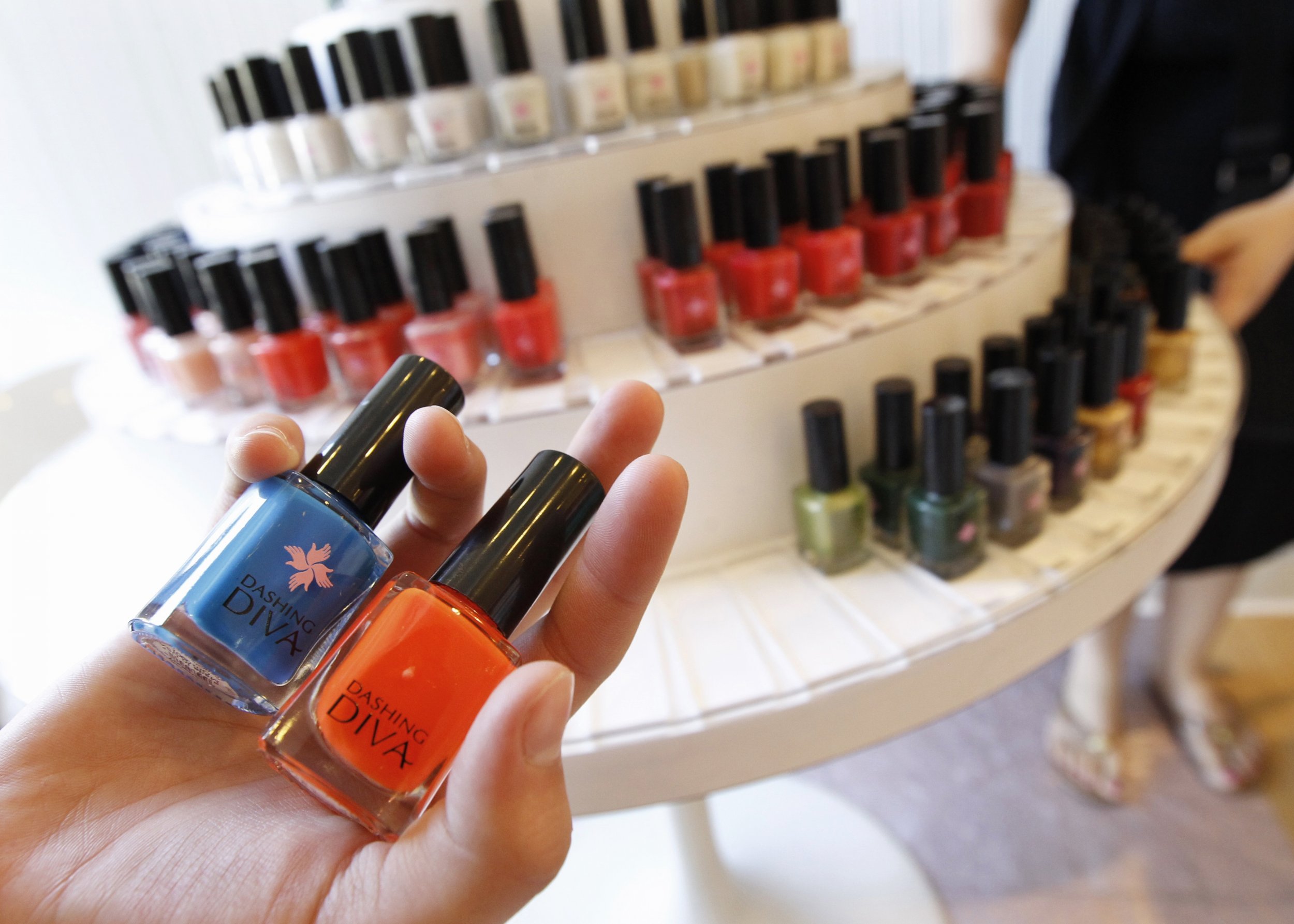 Public Editor: 'New York Times's Nail Salon ExposÃ© 'Went Too Far'