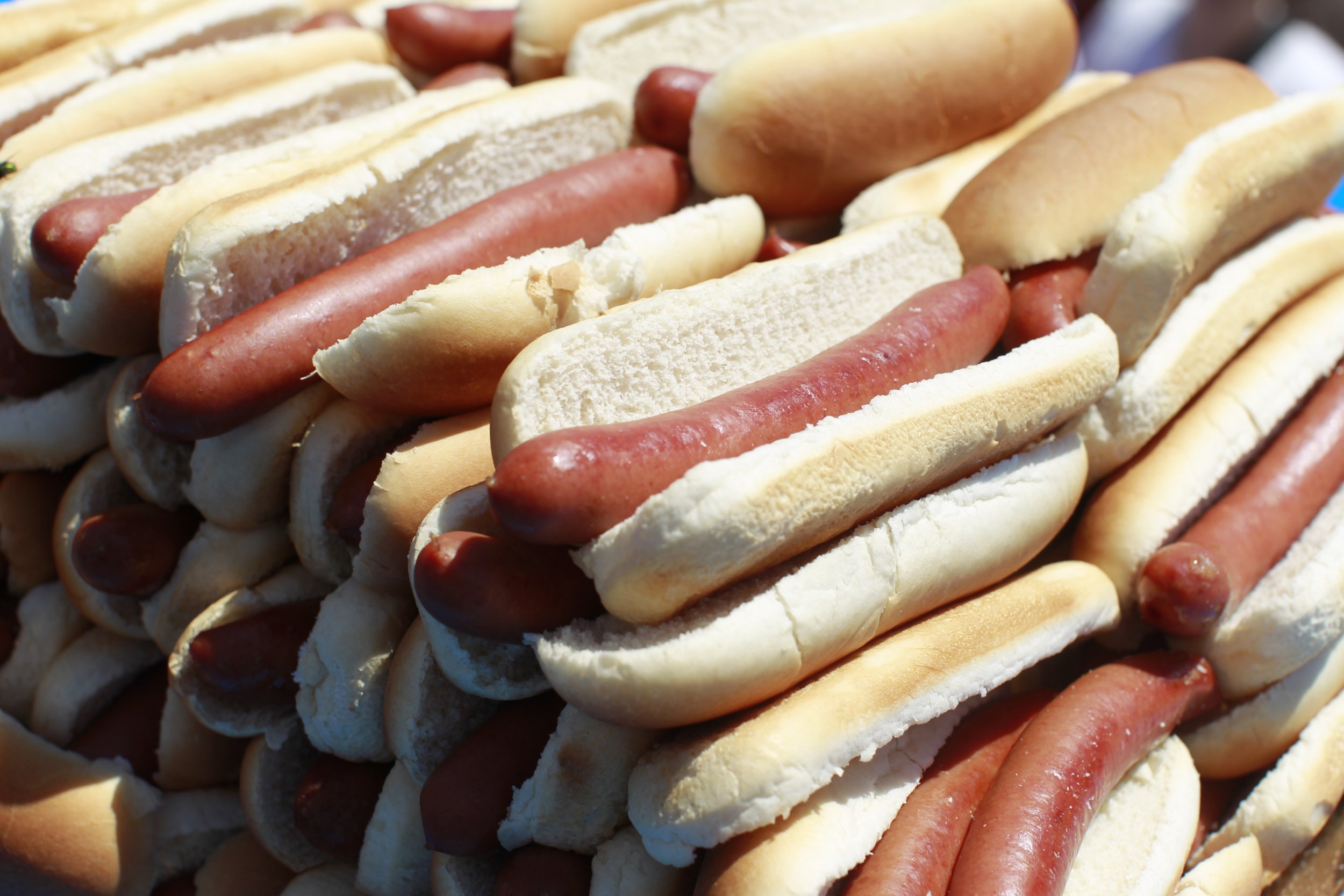 Hot Dogs Are Not Sandwiches, Says the National Hot Dog and Sausage Council  - ABC News