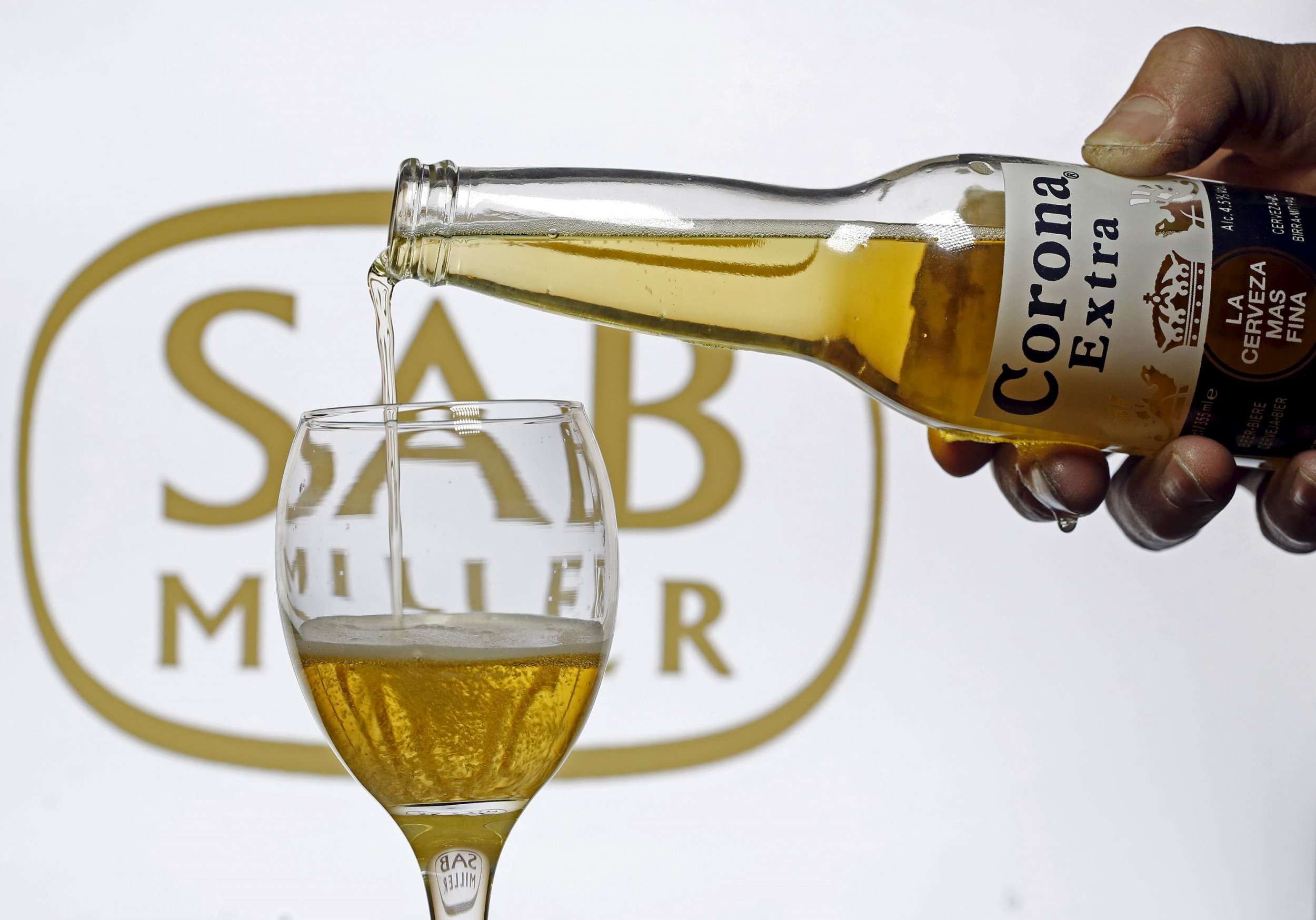 1112_ABInbev_SABMiller_Merger_01