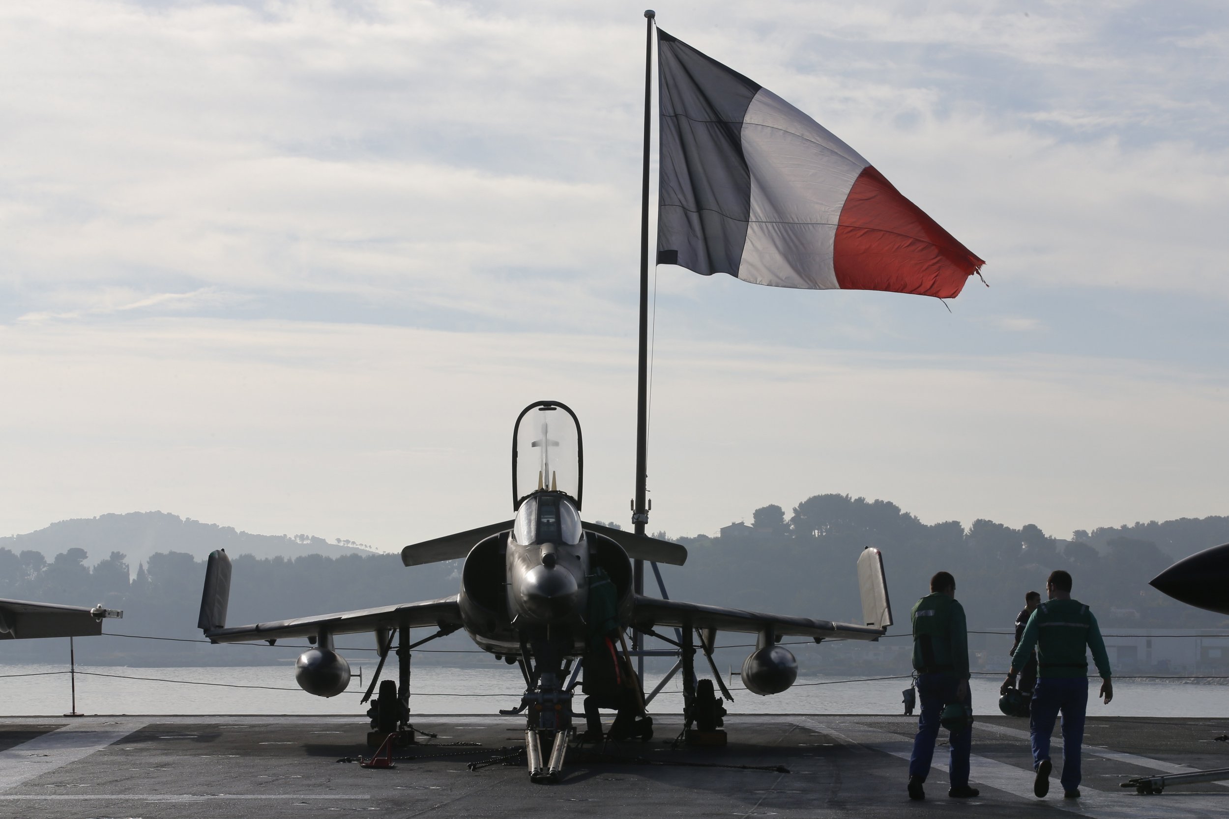 1118_France Military ISIS