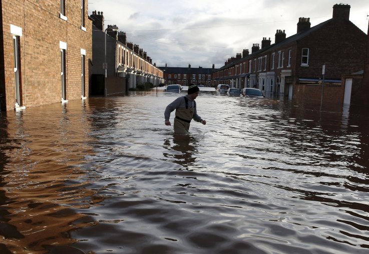 1206_ukstorm_1 1206_ukstorm_1