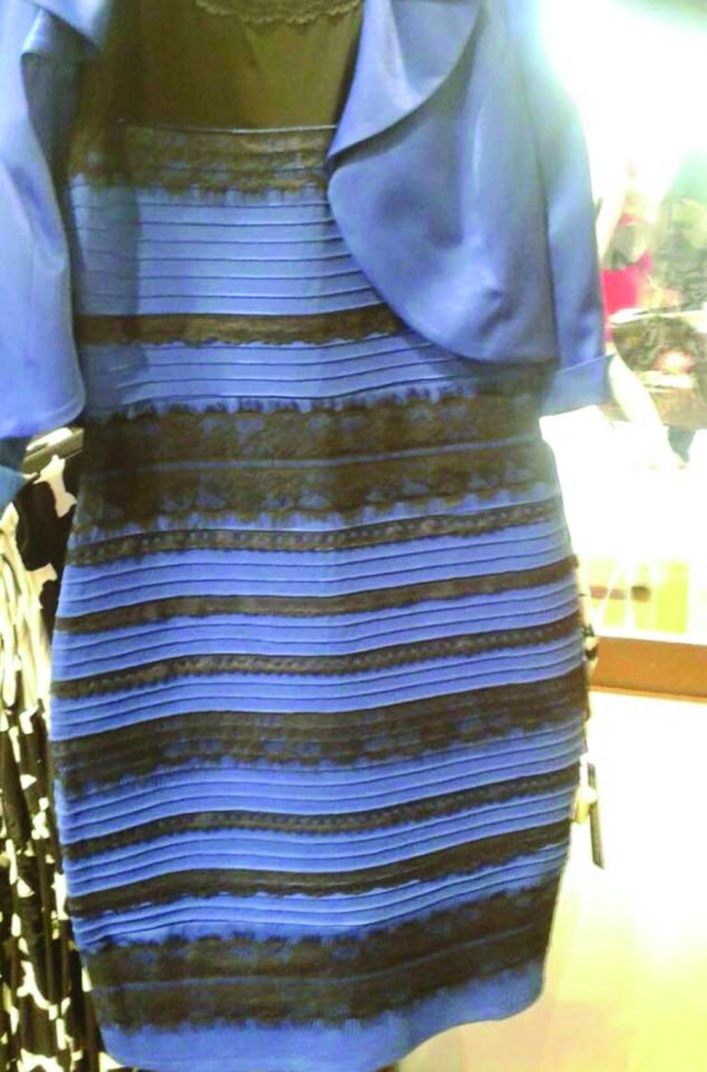 1425006430_what-color-dress-zoom