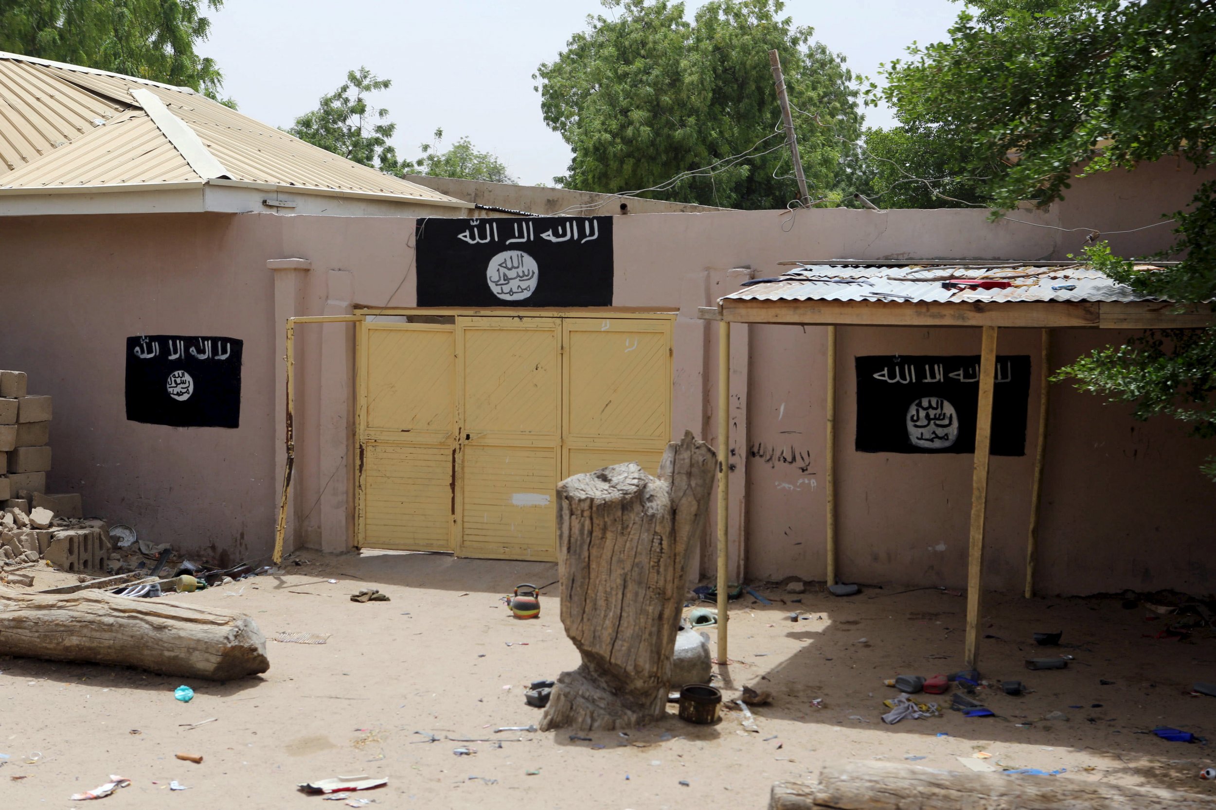 1215_Boko_Haram_village