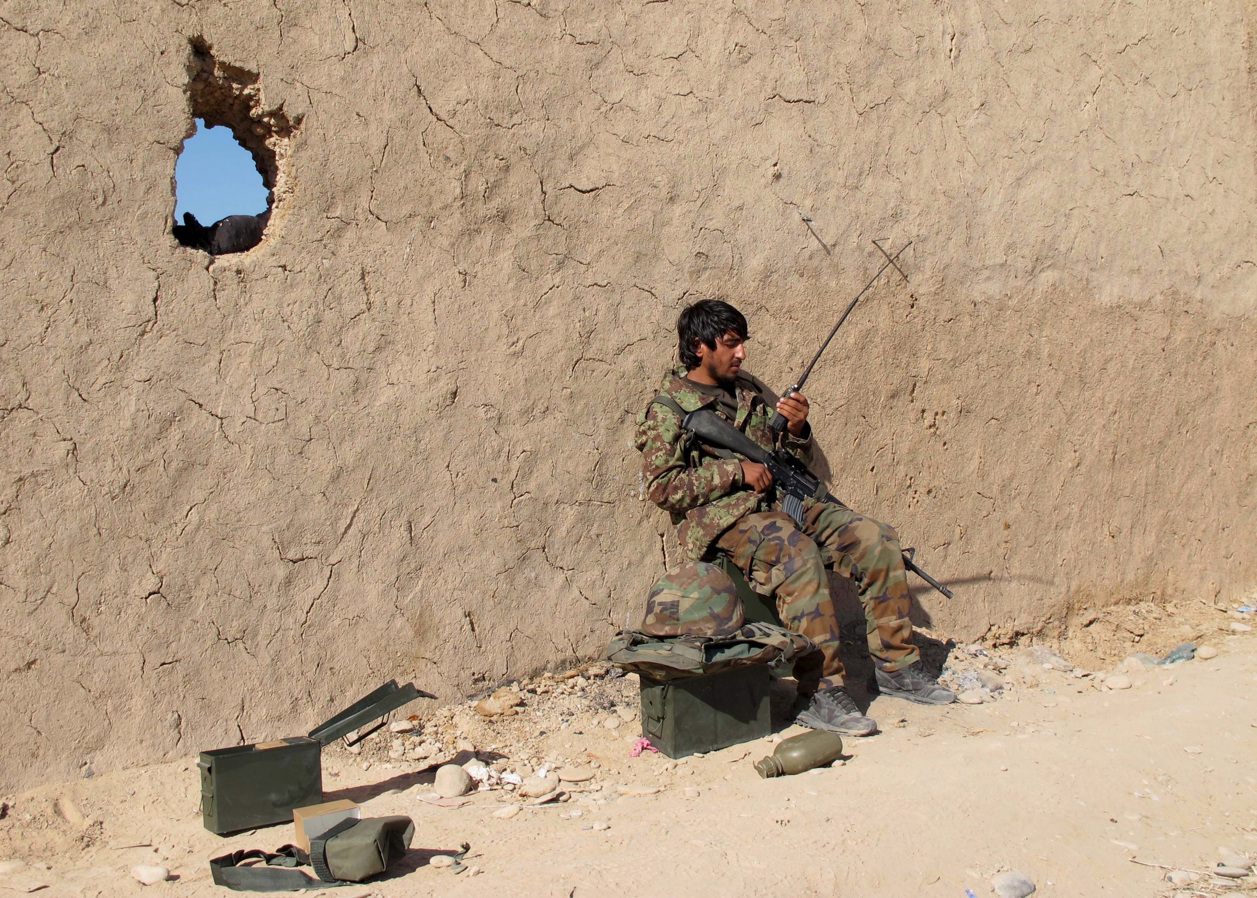 1222_Afghan_soldier_Helmand