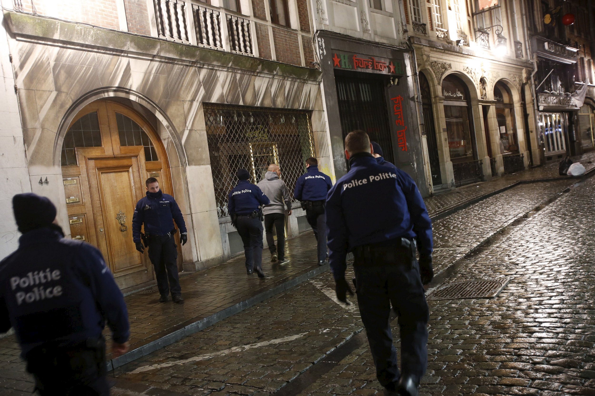 Метро Брюсселя. Военные патрули в Брюсселе. Belgian Police. Belgian Police Arrests.