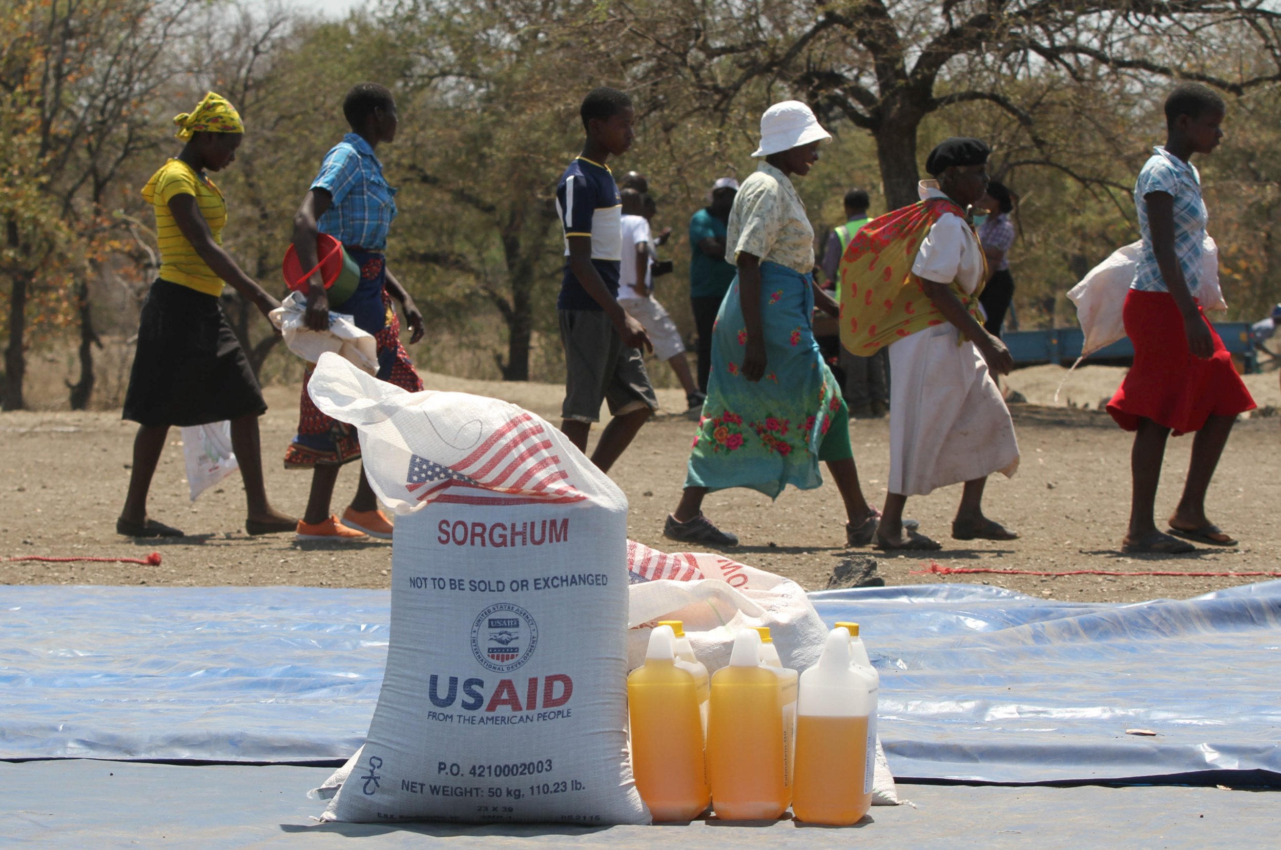 0104_Zimbabwe_food_rations