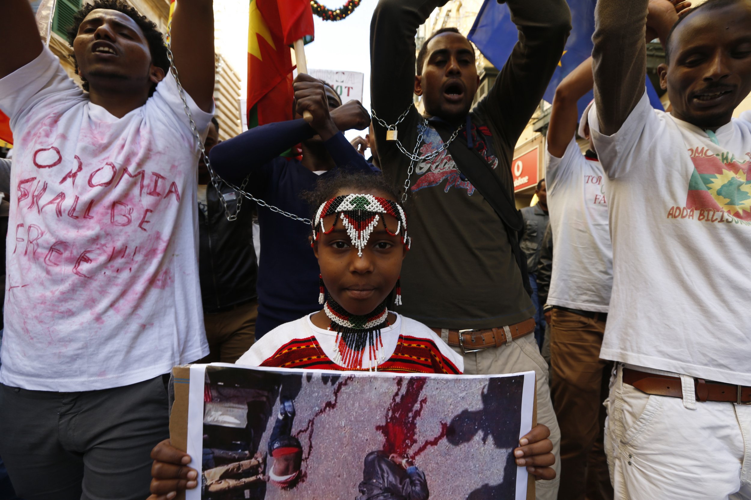 08_01_Ethiopia_protesters