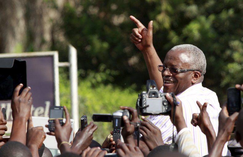0112_Mbabazi