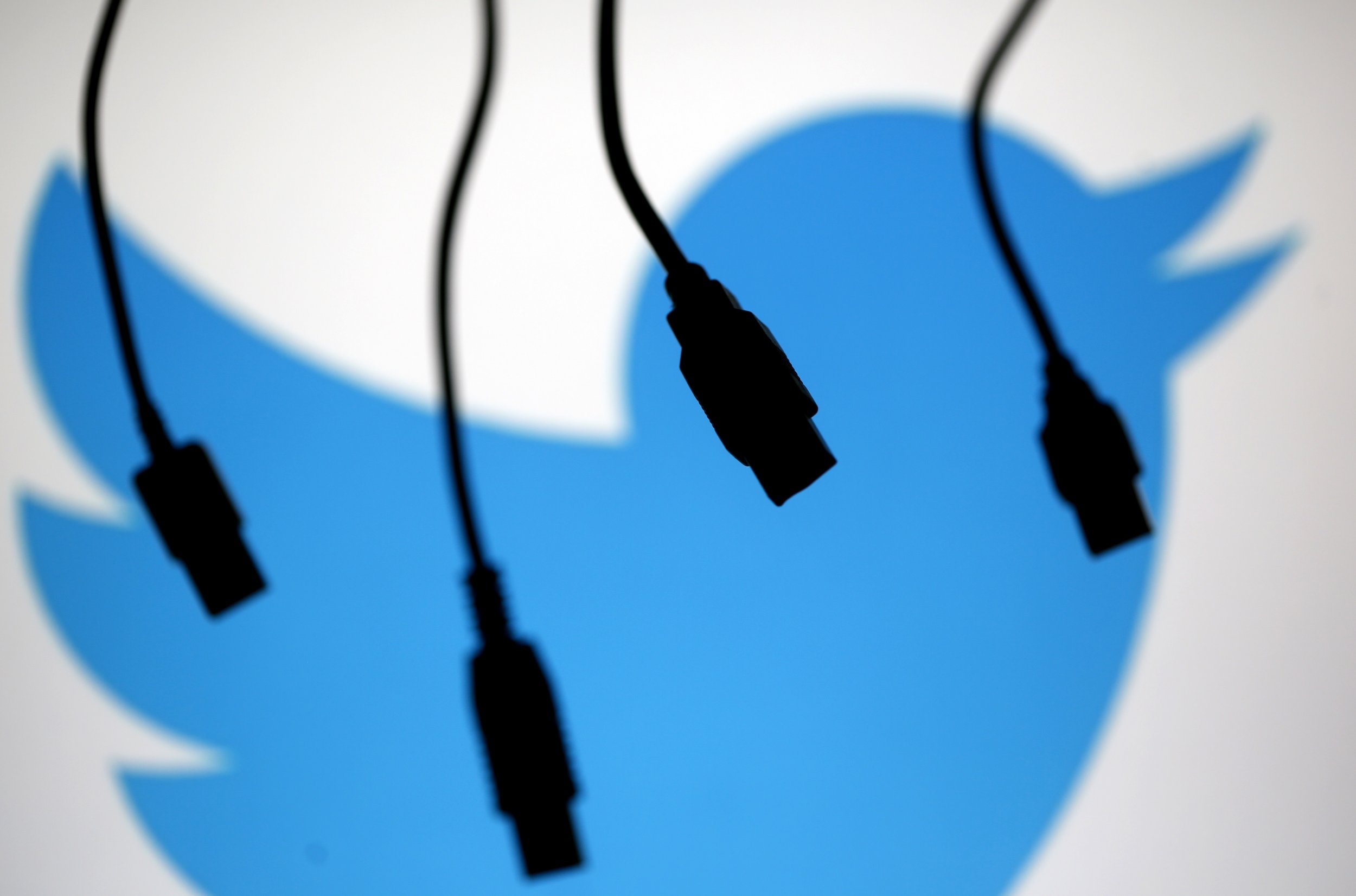 Twitter Down: Web and Mobile Apps Offline