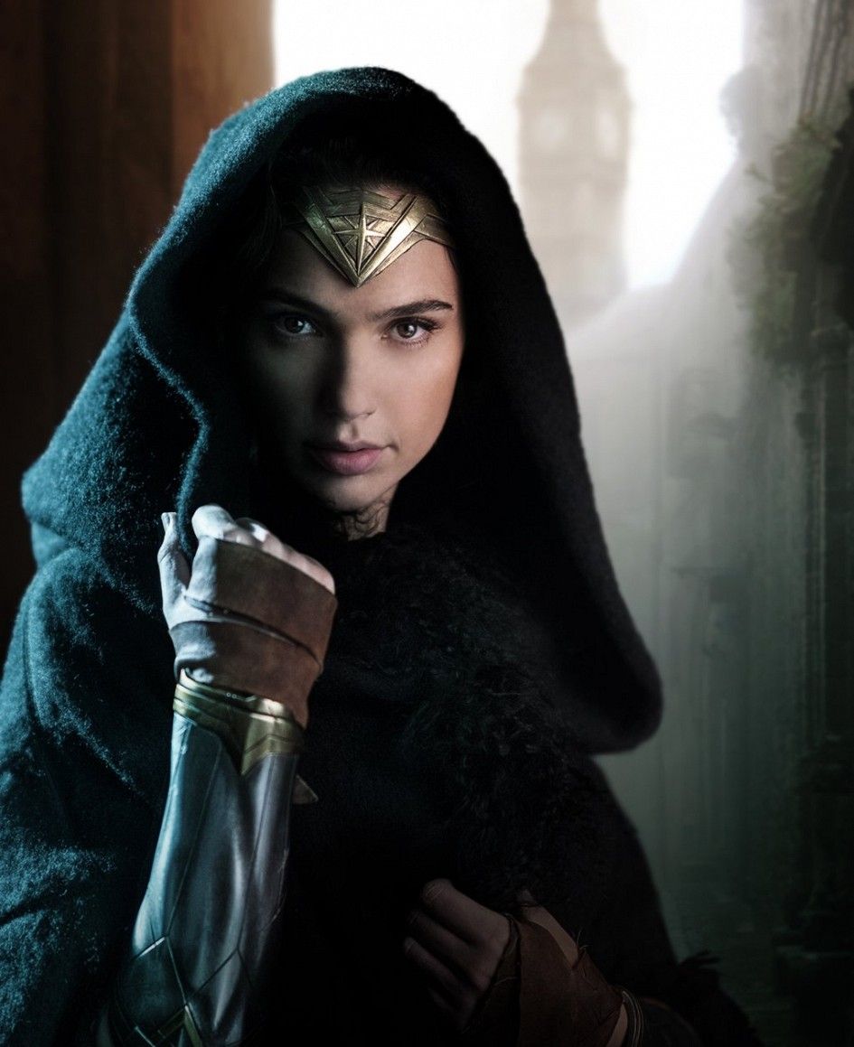 Watch Warner Bros Releases First 'Wonder Woman' Trailer
