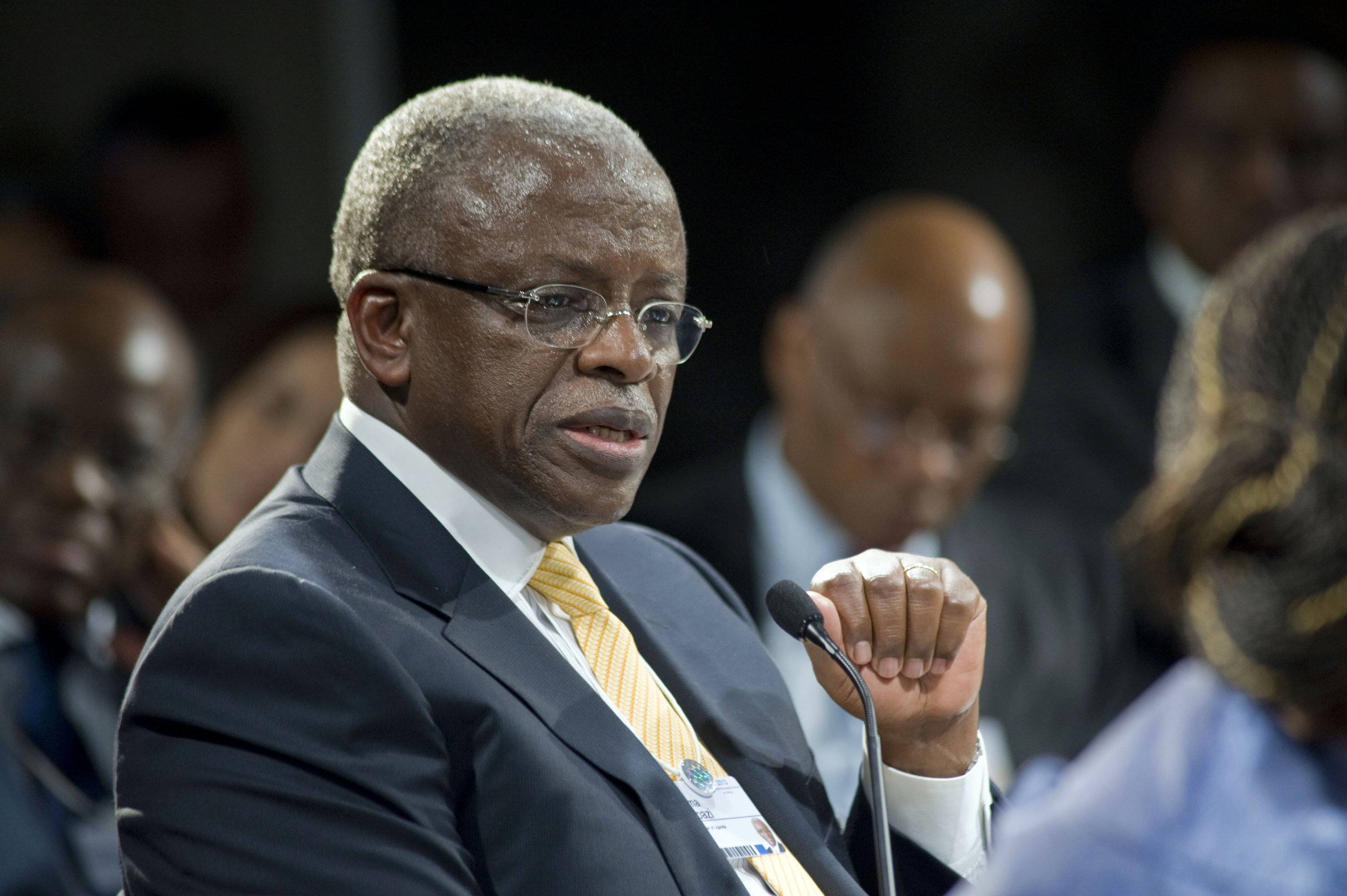 0120_Amama_Mbabazi