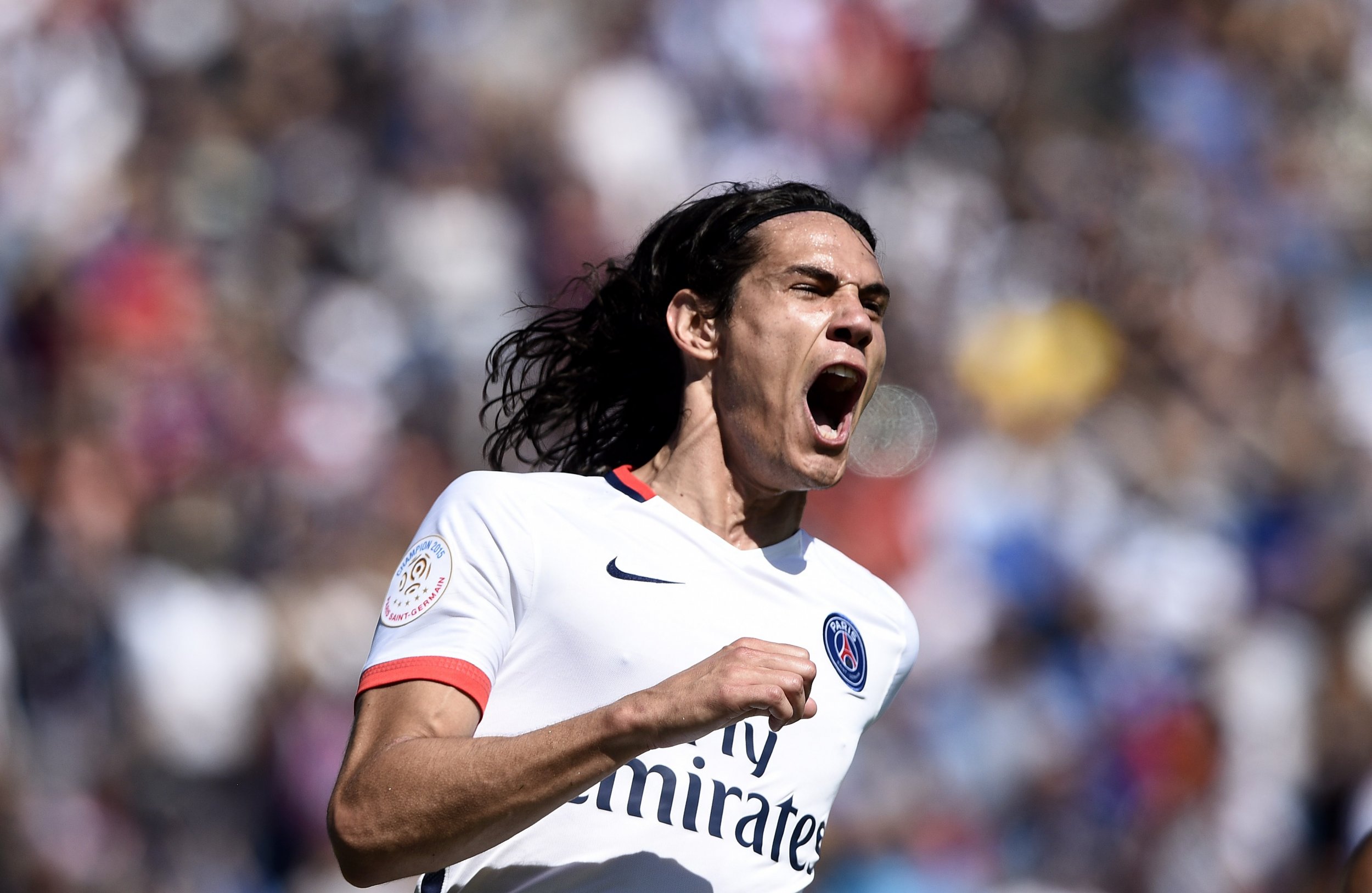 Cavani United / Anthony Martial responds to Edinson Cavani arrival amid