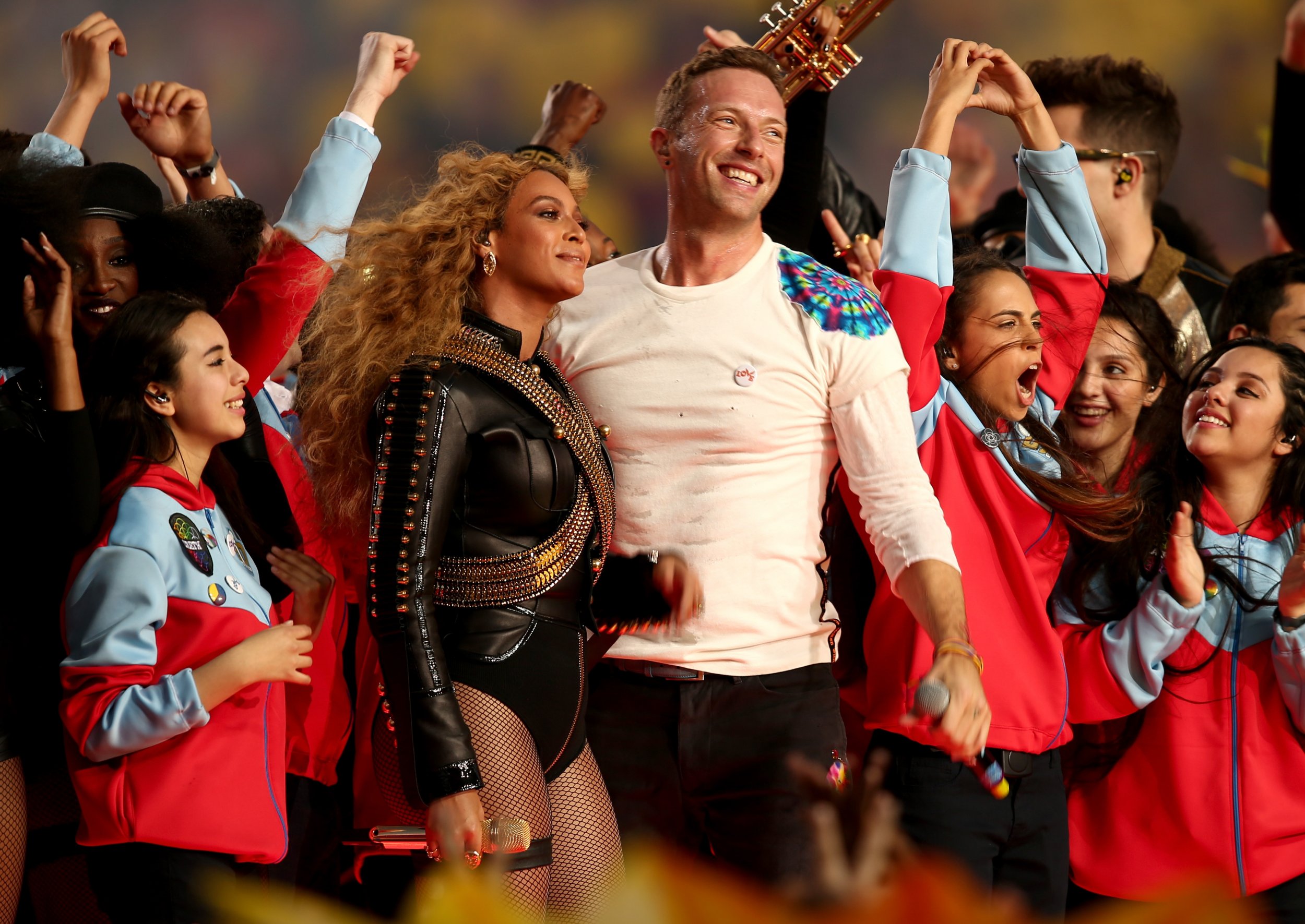 Beyonce, Bruno Mars steal show from Coldplay at Super Bowl