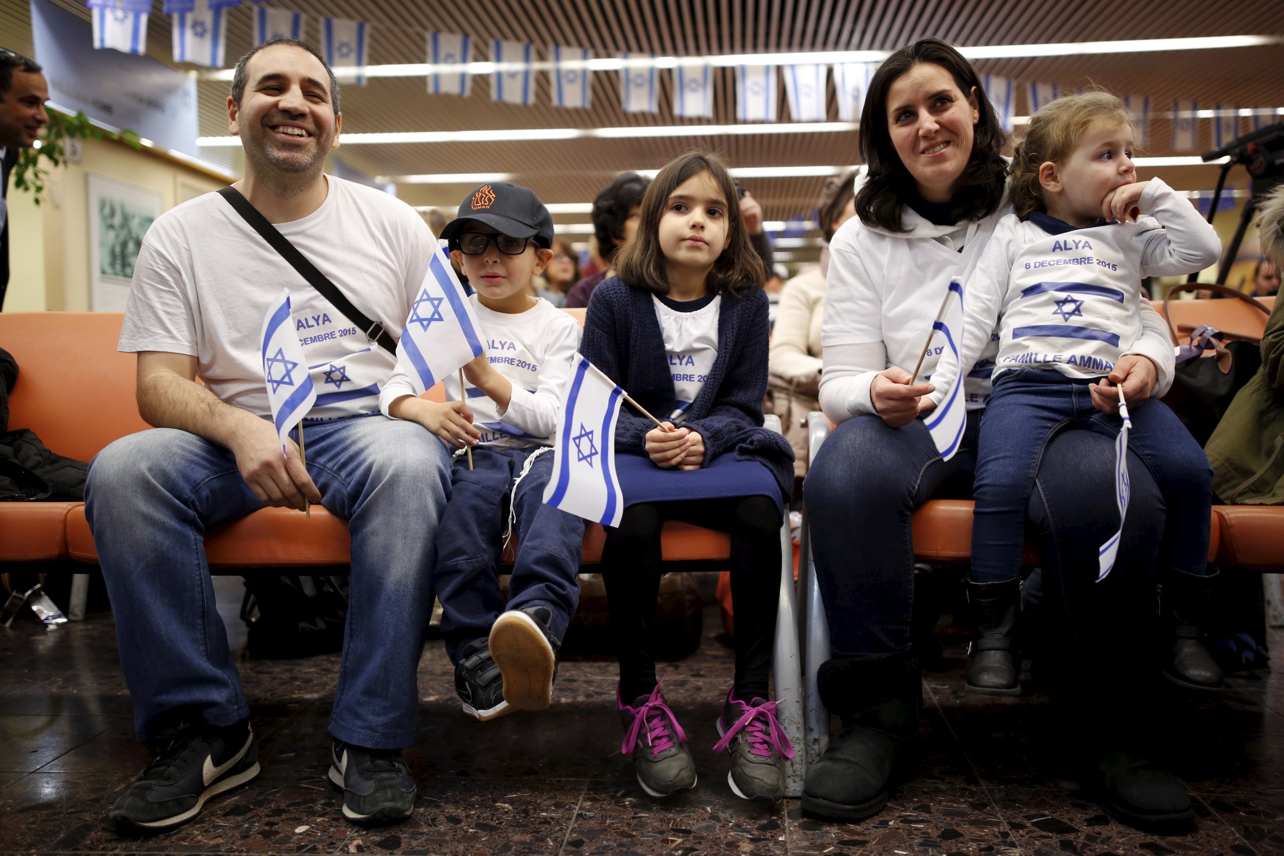 French Jews Are Moving To Israel What Happens When They Get There Newsweek 