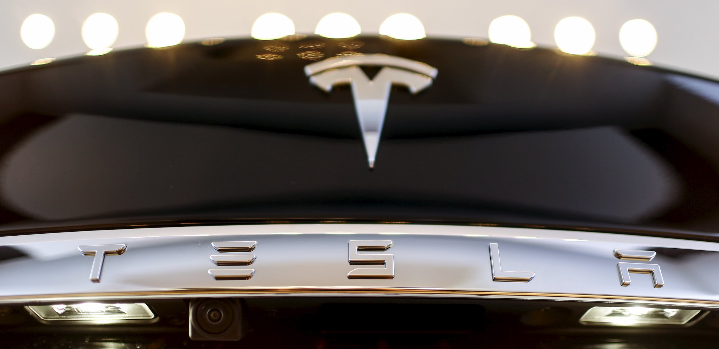 Tesla Model 3: What to Expect from Elon Musk's Mass-Market ...