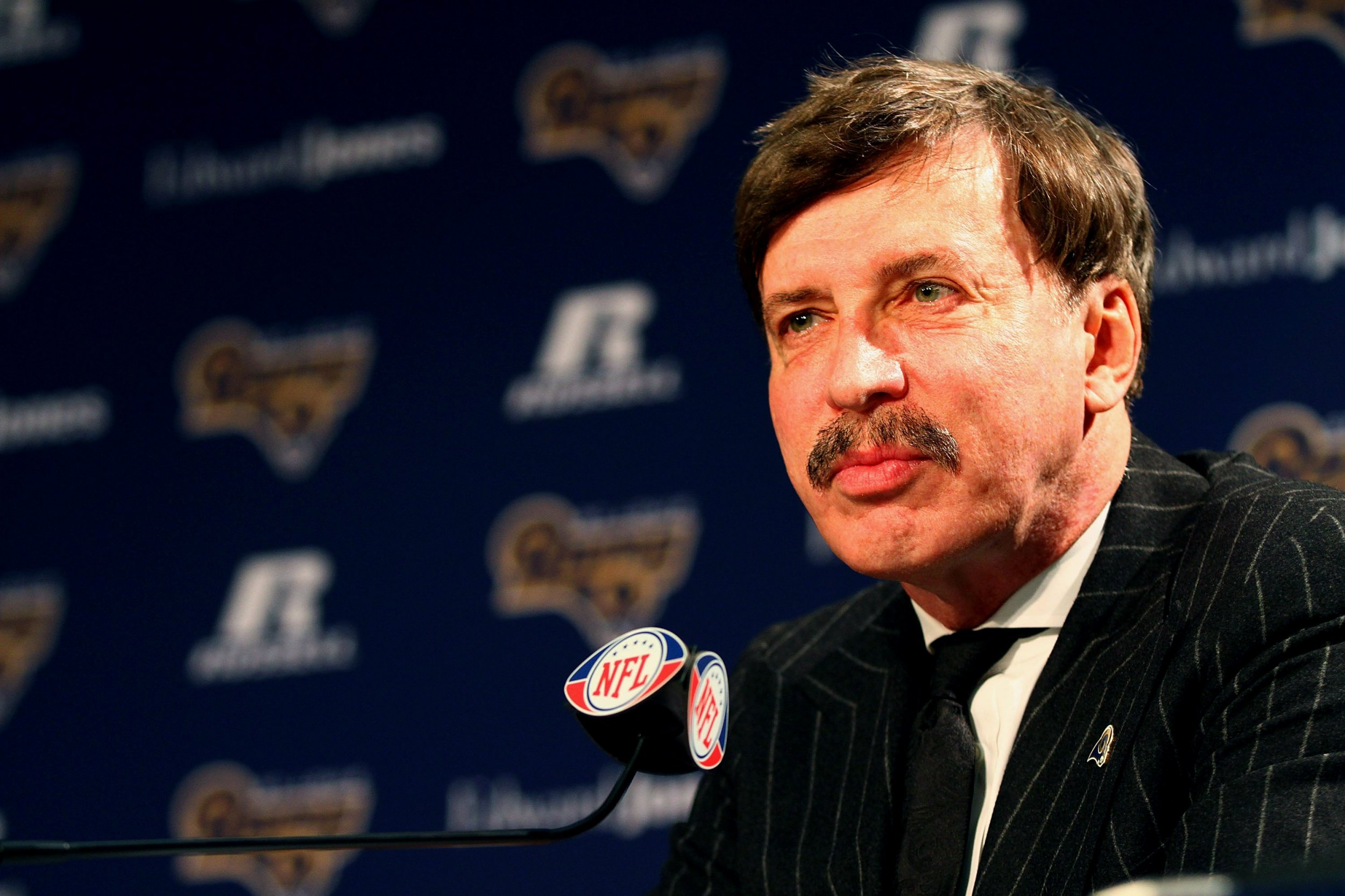 NFL Owner Stan Kroenke Wants to Take Over L.A. - Bloomberg