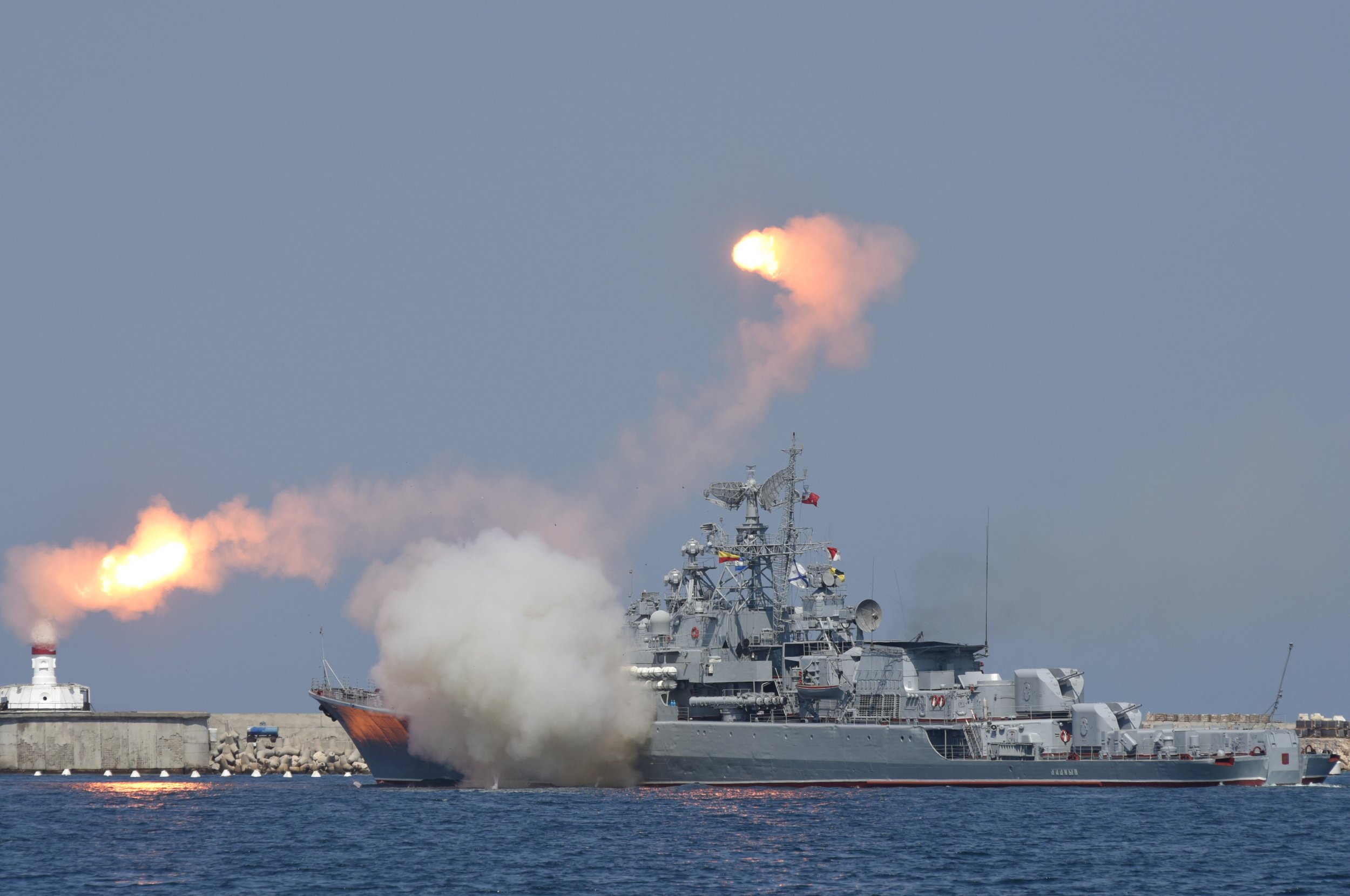 Russian warship fires missiles in the Black Sea