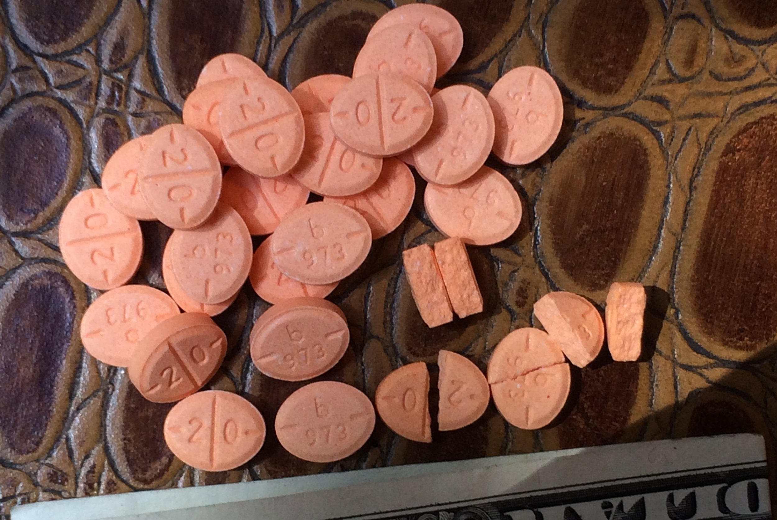 Oval Peach Pill 20 E 505 02