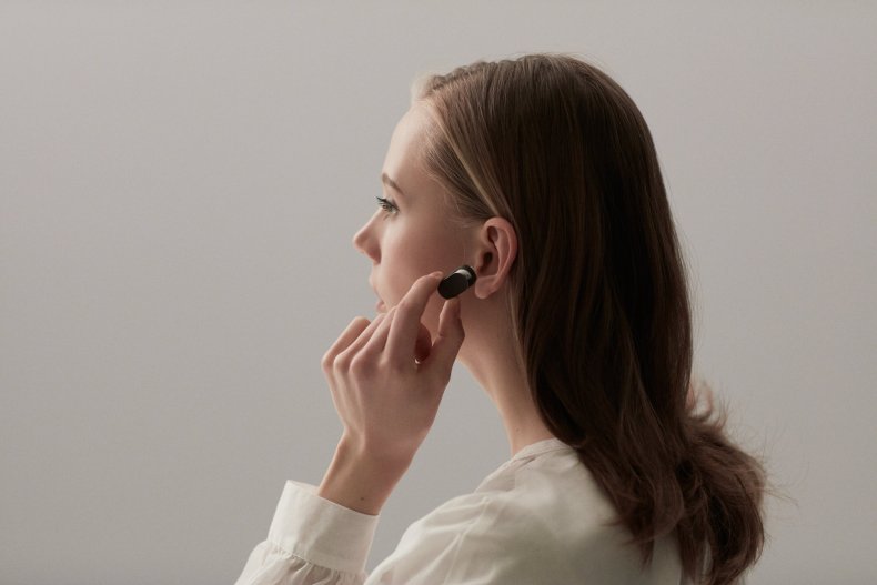 xperia ear sony AI artificial intelligence Her earpiece xperia ear sony AI artificial intelligence Her earpiece