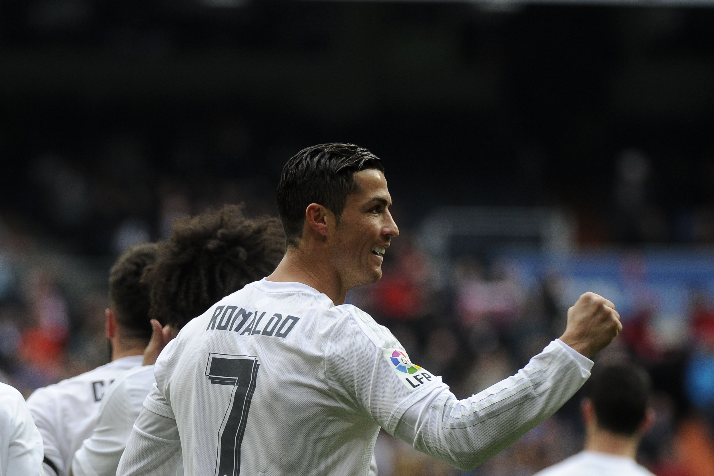 Real Madrid Have Sold Over A Million Cristiano Ronaldo Shirts - Report