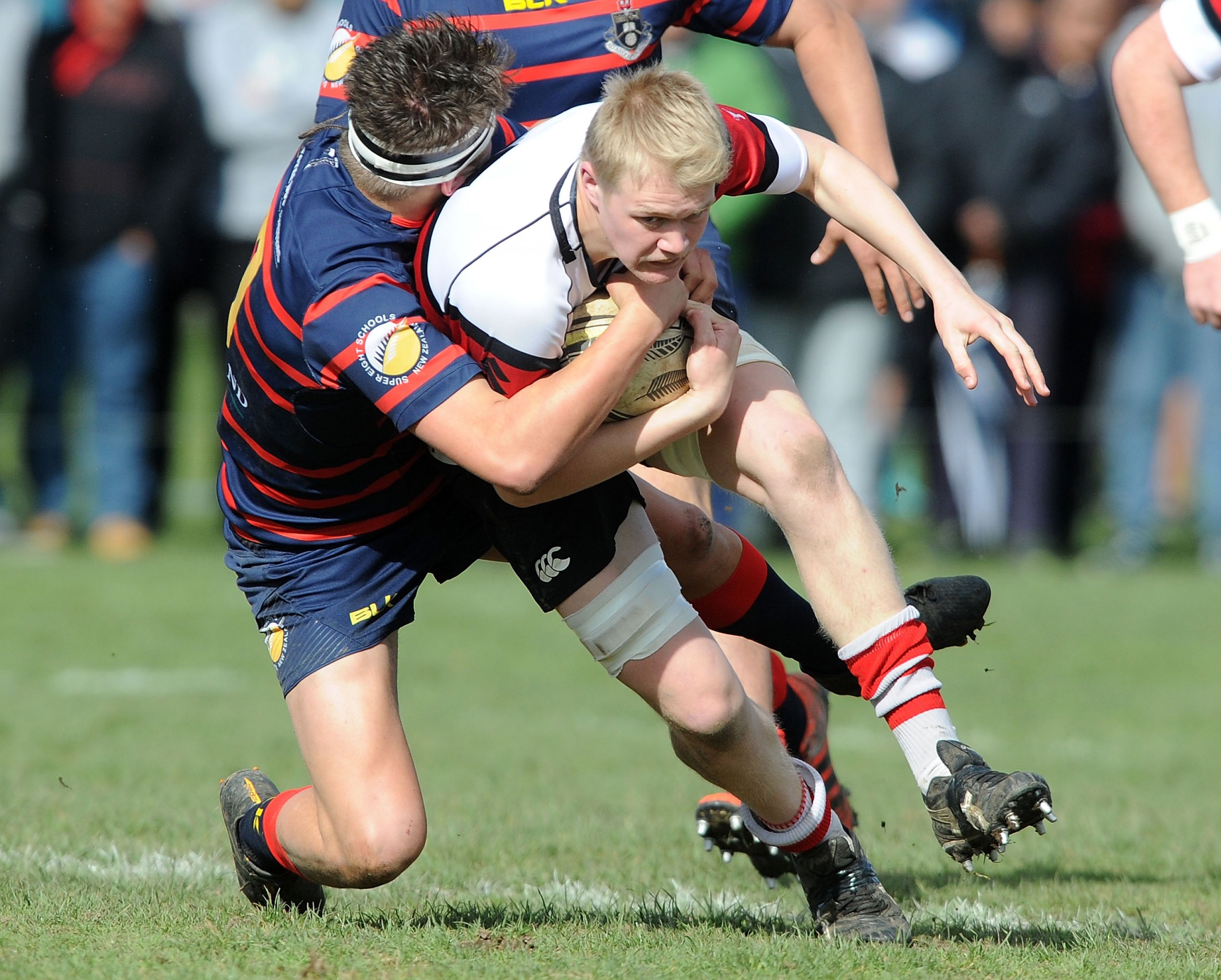 Tackling in School Rugby  Faces Ban Over Concussion Fears