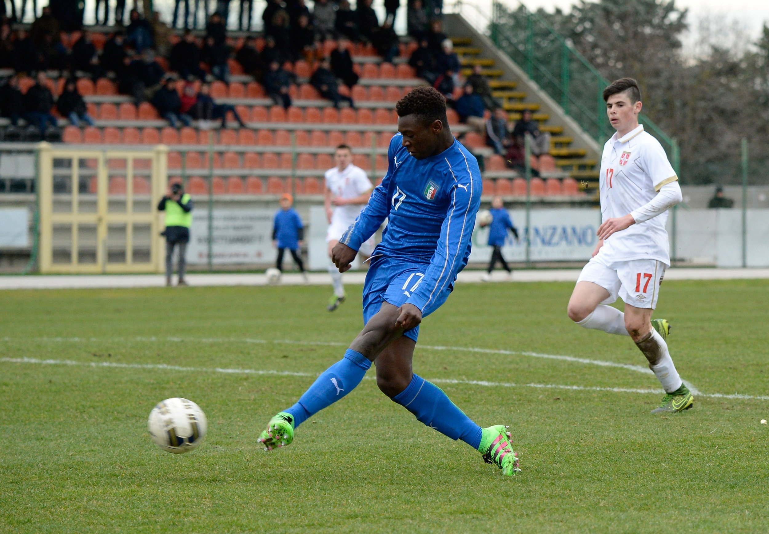 Moise Kean Bioty playing for Italy Under-17s.