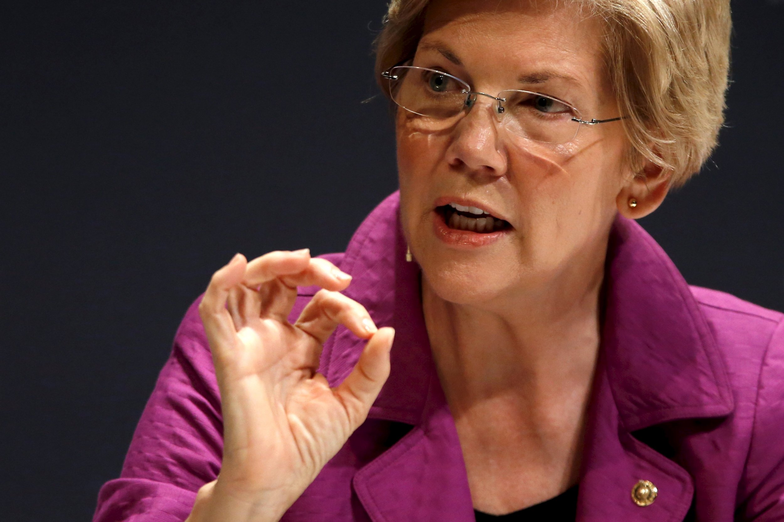 03_07_elizabeth_warren_01