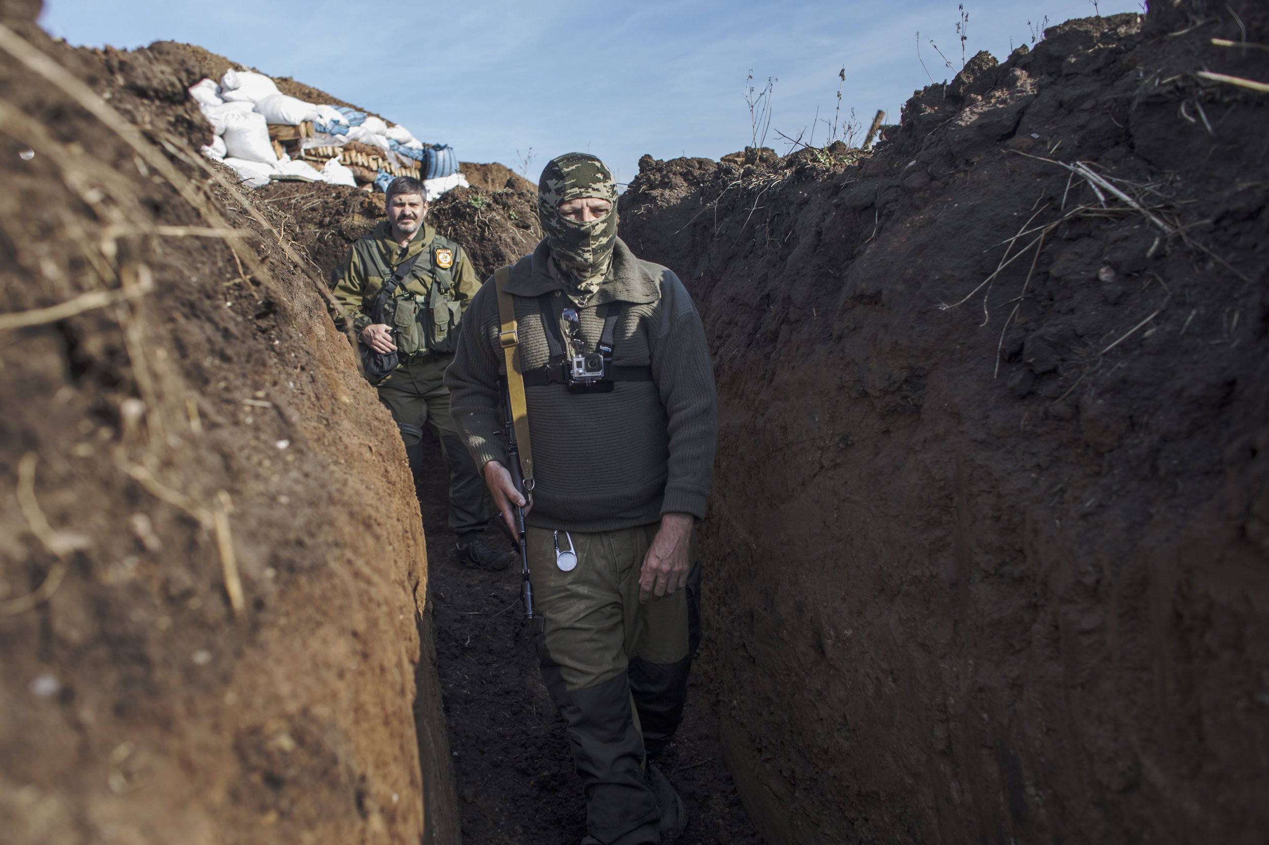 01_10_Ukraine_Trench_01