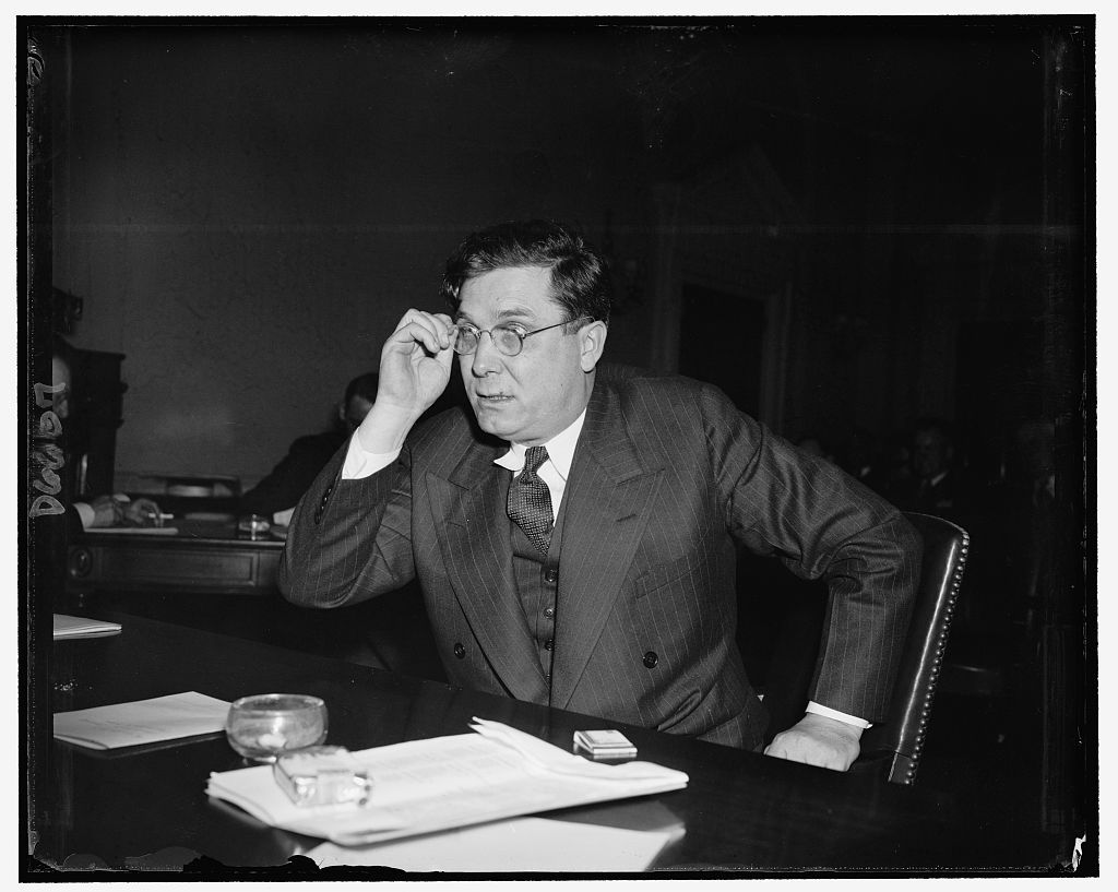 Wendell_Willkie_testifying_-_May_17_1939 Wendell_Willkie_testifying_-_May_17_1939