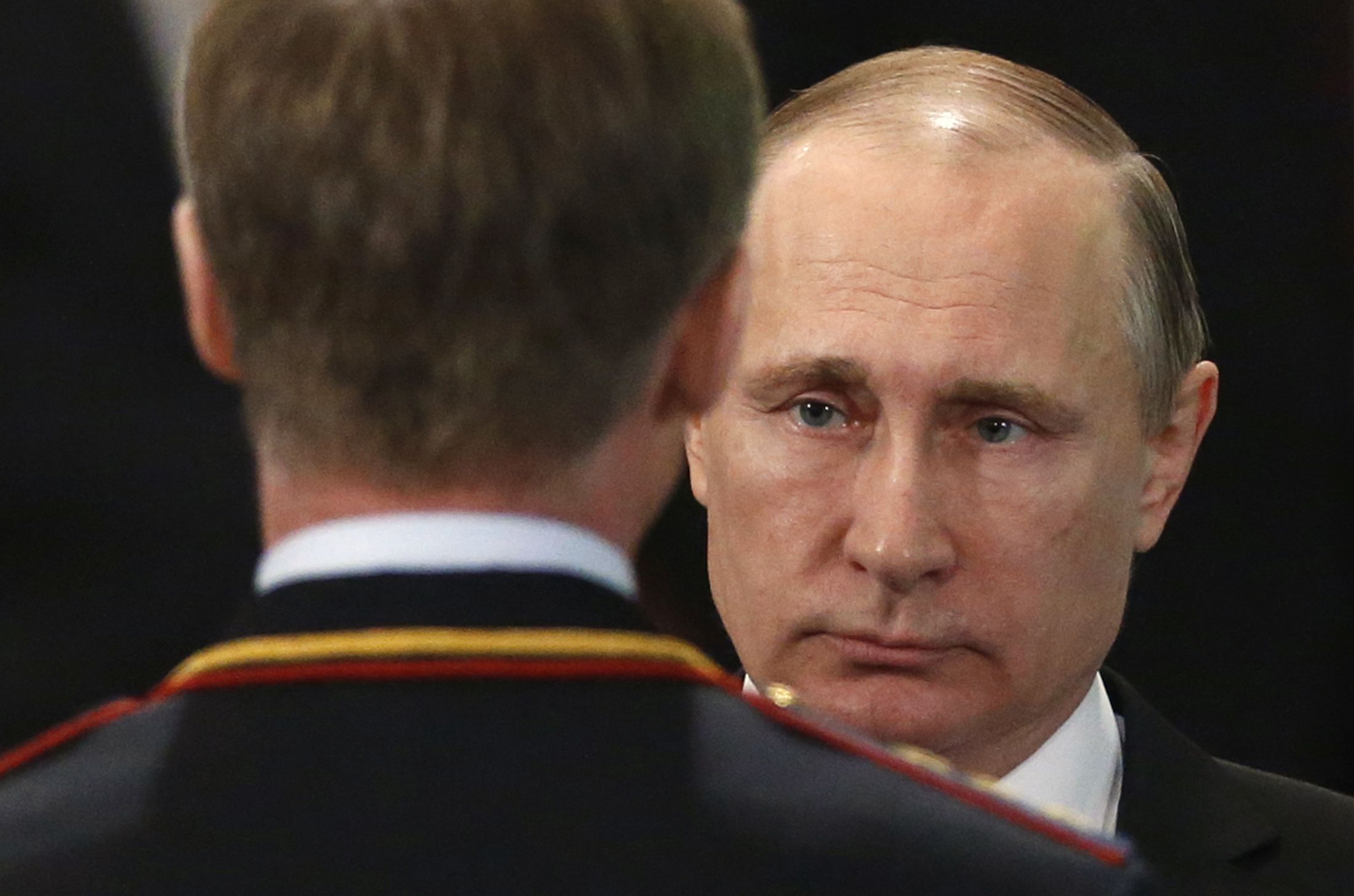 Putin speaks to police in Moscow