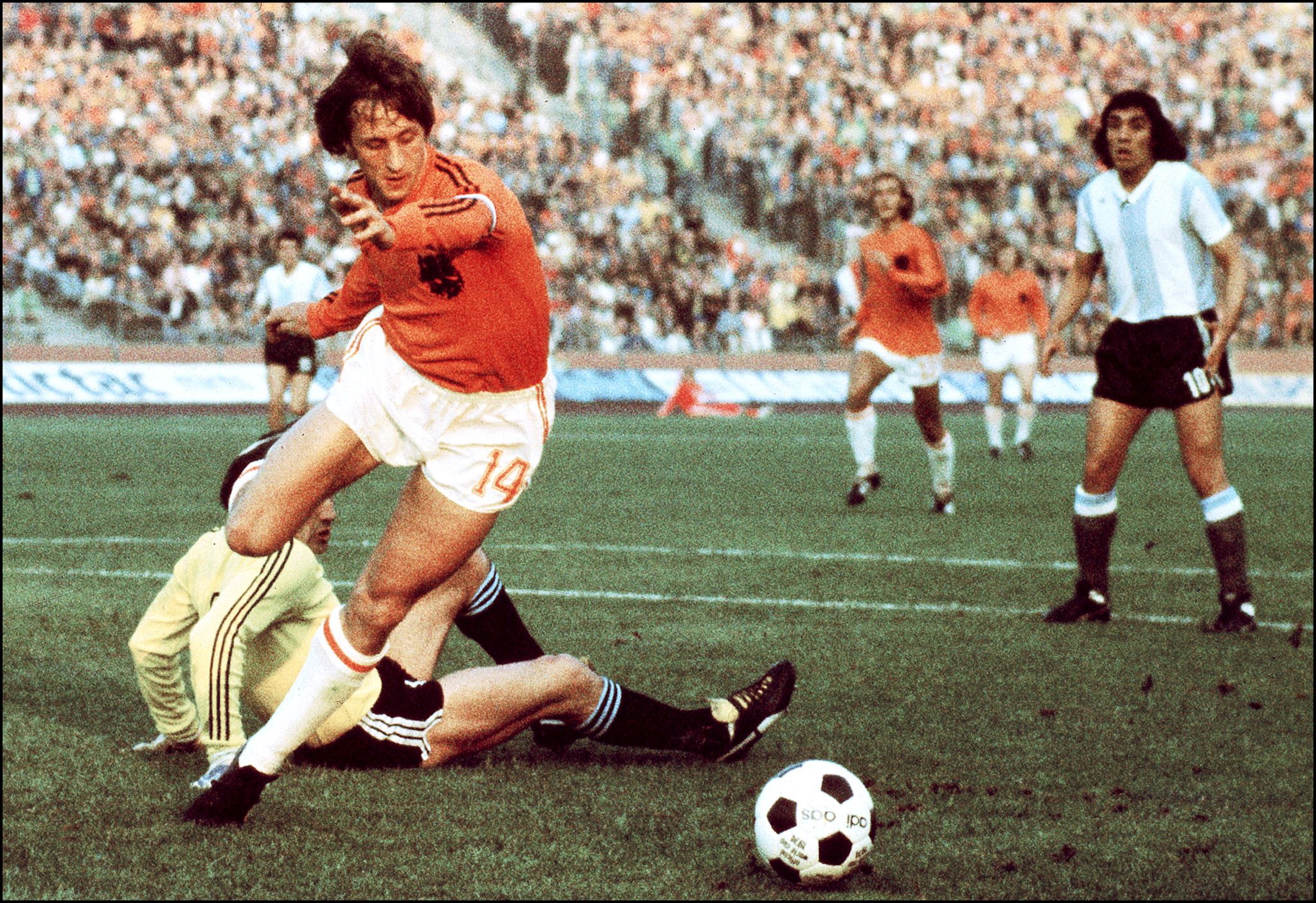 Johan Cruyff was widely acclaimed as one of the greatest footballers of all time.