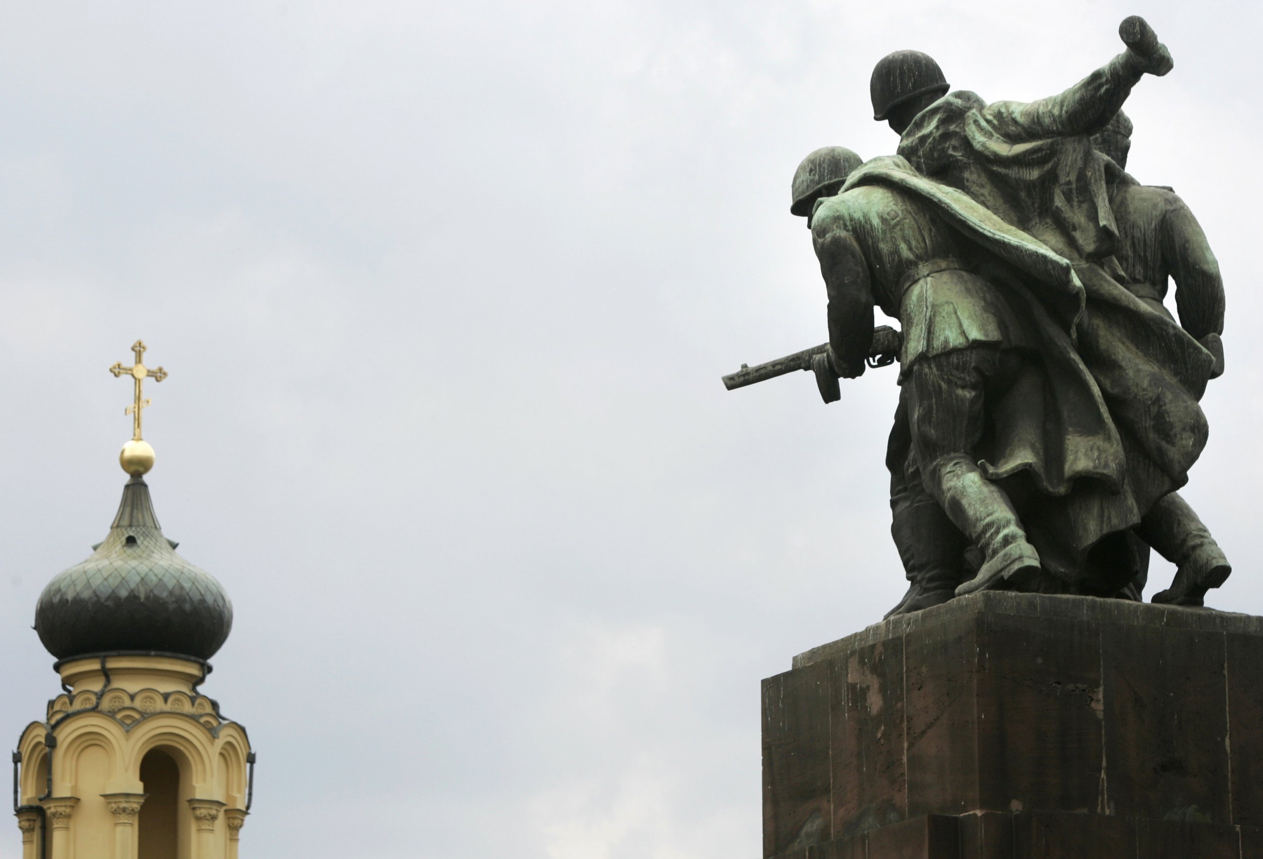 памятник советскому солдату в польше