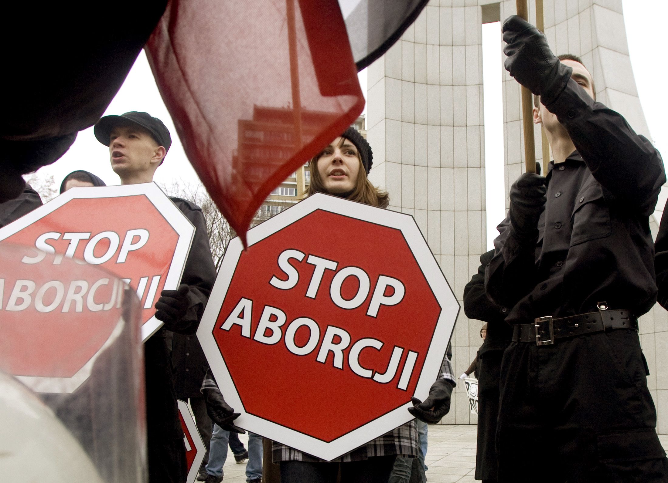 04_11_Poland_Abortion_01