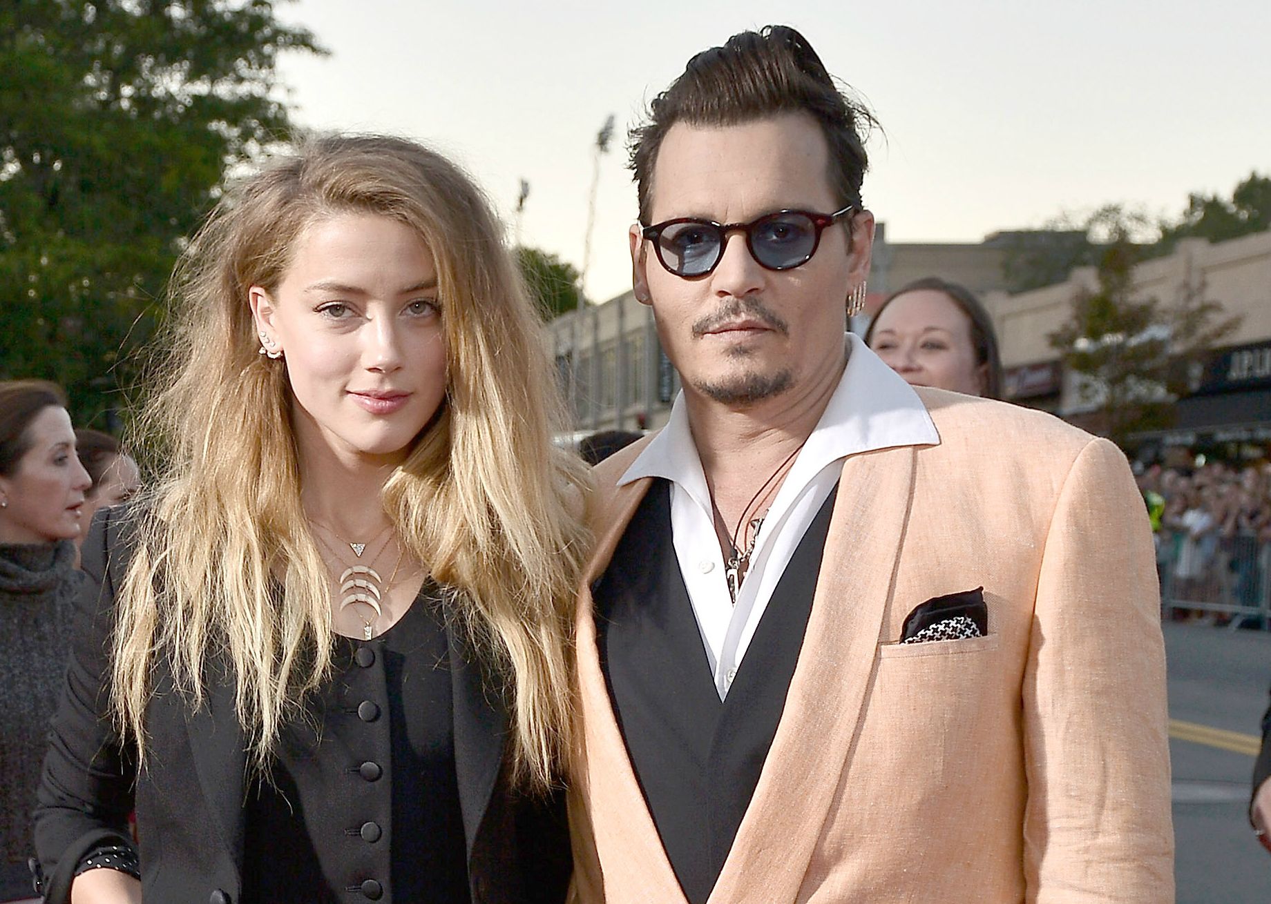 Johnny Depp Amber Heard - Amber Heard and Johnny Depp - 2014 Met