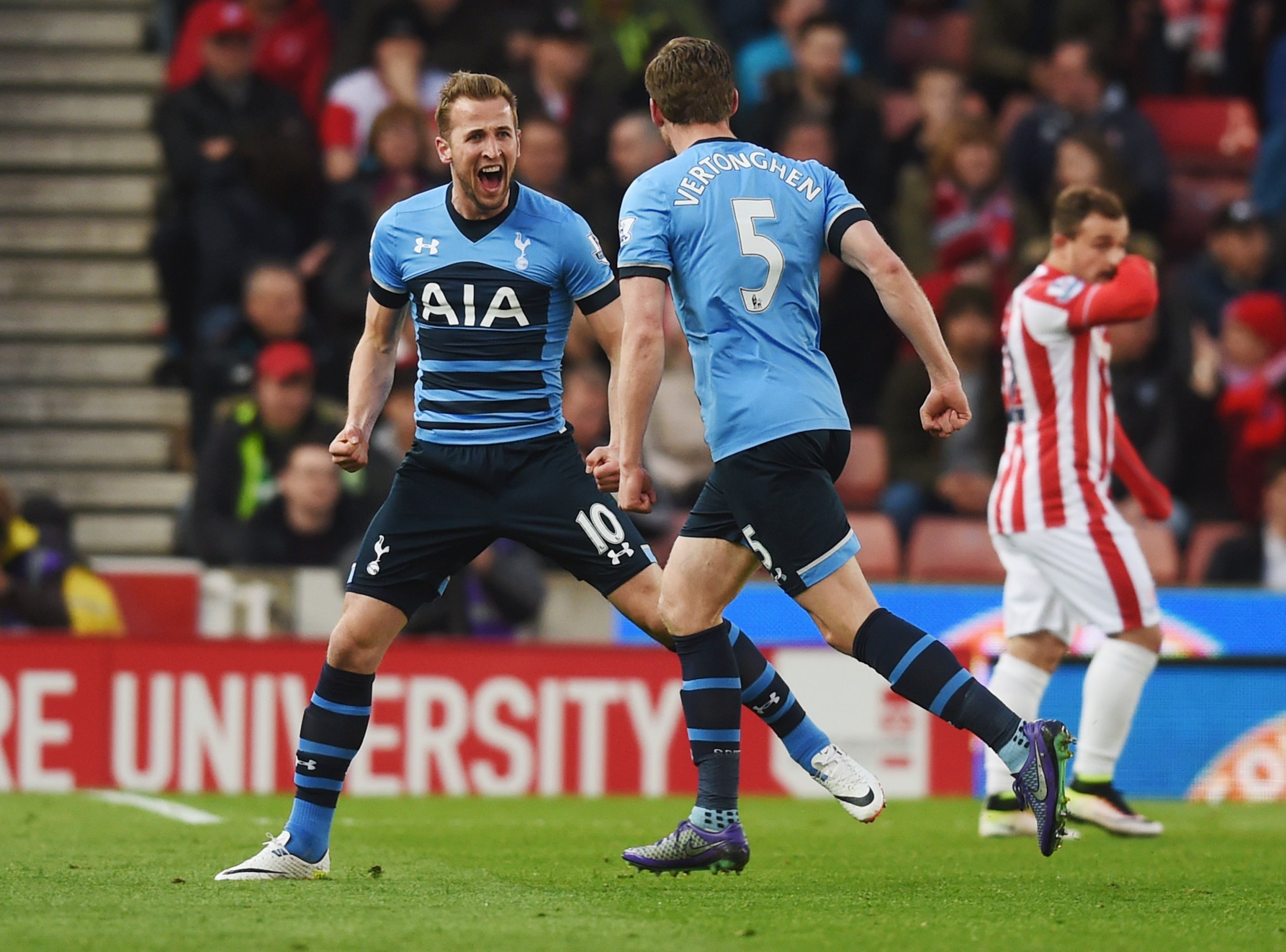 Harry Kane could shoot Tottenham to a first league title since 1961.