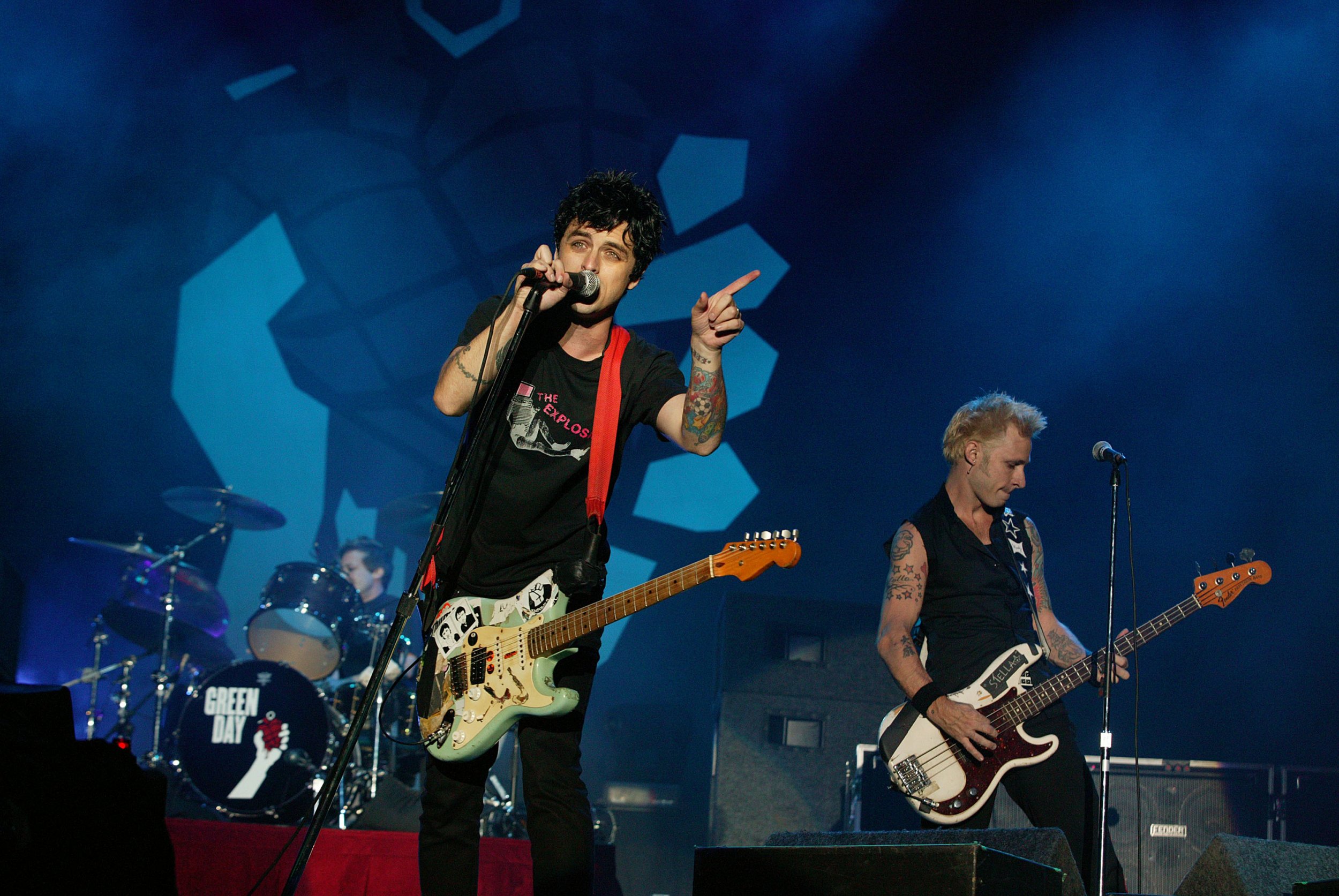 Green Day perform