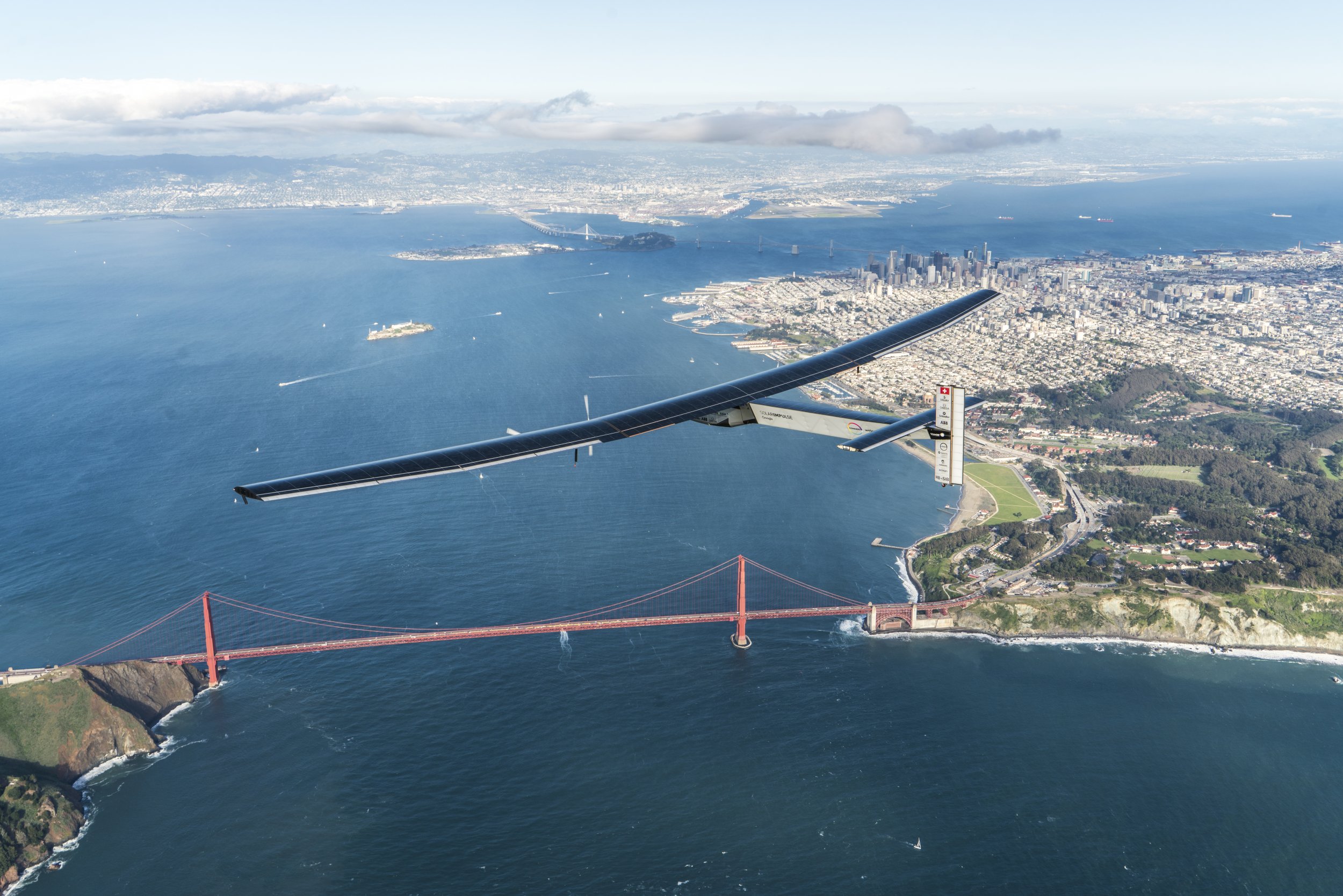 Solar-Powered Plane Resumes Flight Around the World With Hawaii-to