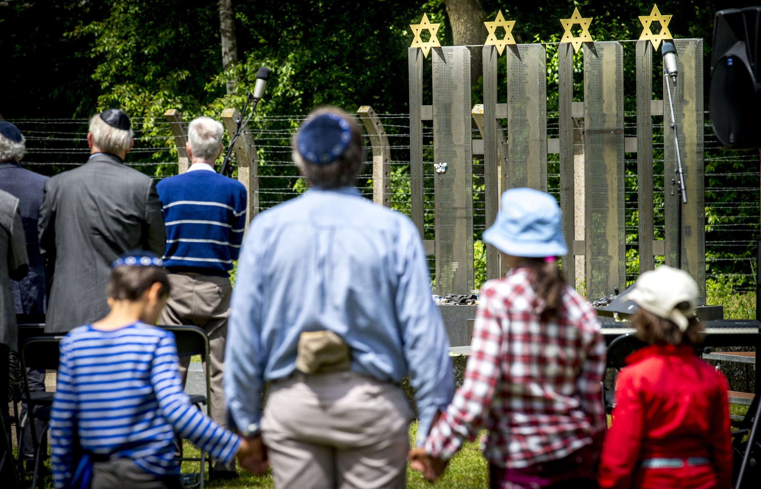 Commemoration ceremony in Vugh