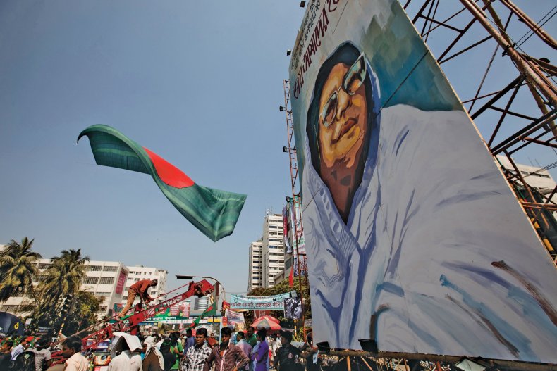 ahmed-fe0510-bangladesh-embed5.jpg