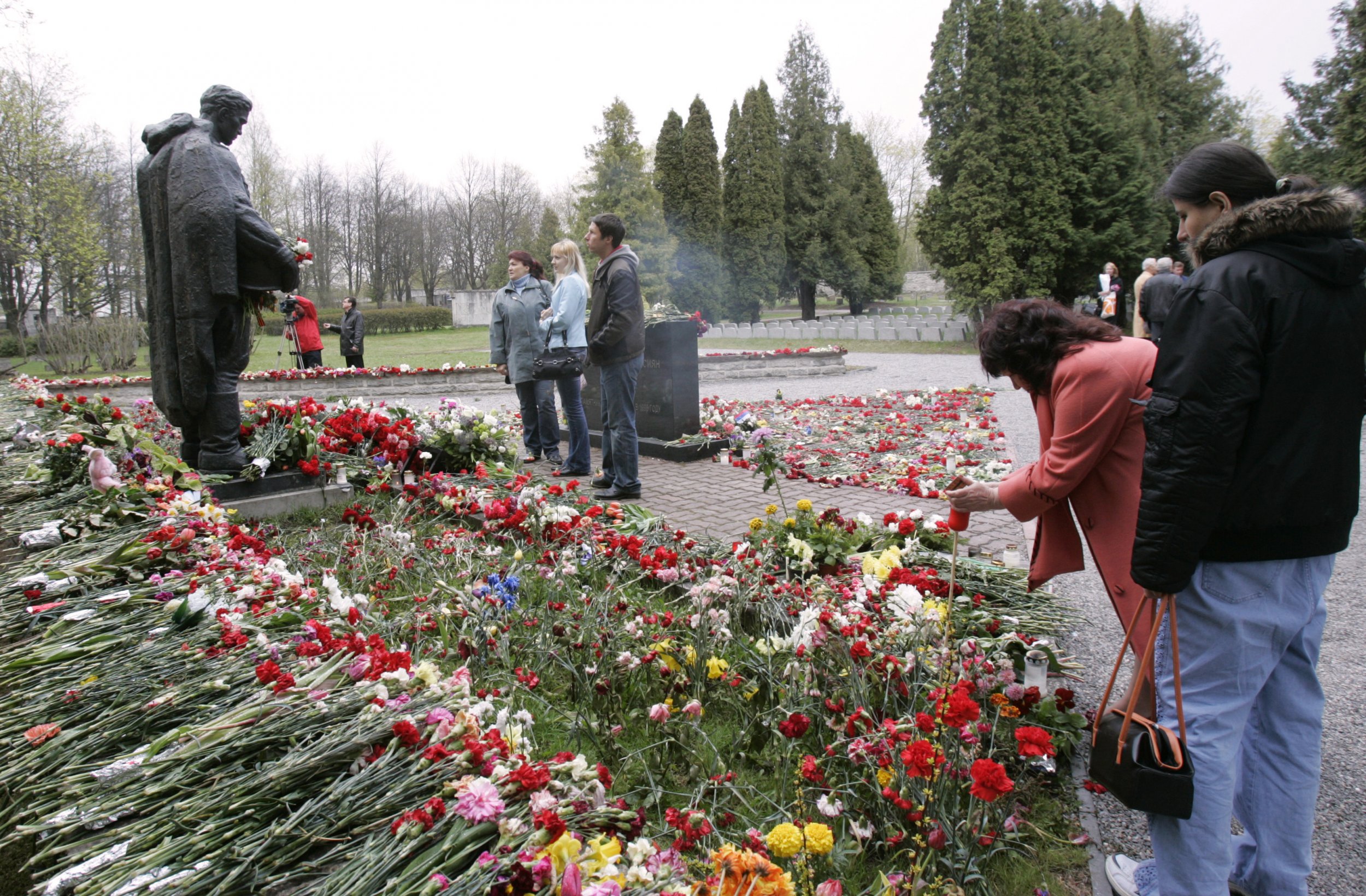 Flowers lay on Red Army monument