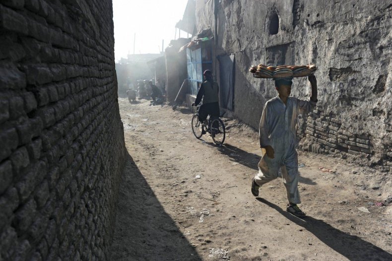 yousafzai-CO04-taliban-courts-embed-02