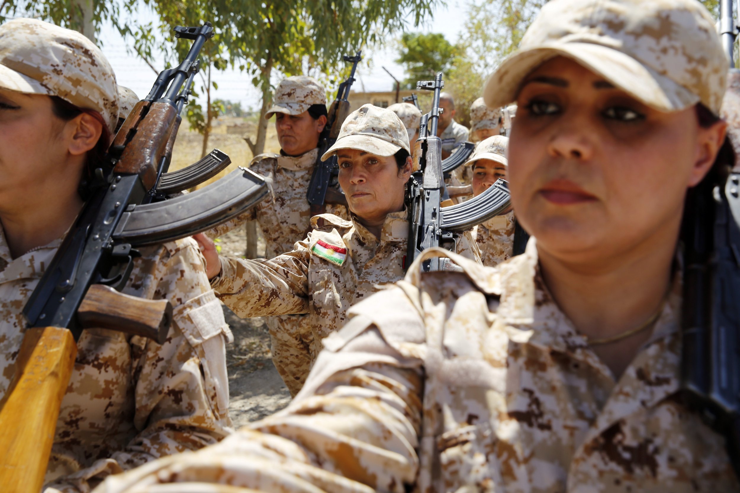 Syria's female soldiers prepare to take on Isis in battle for