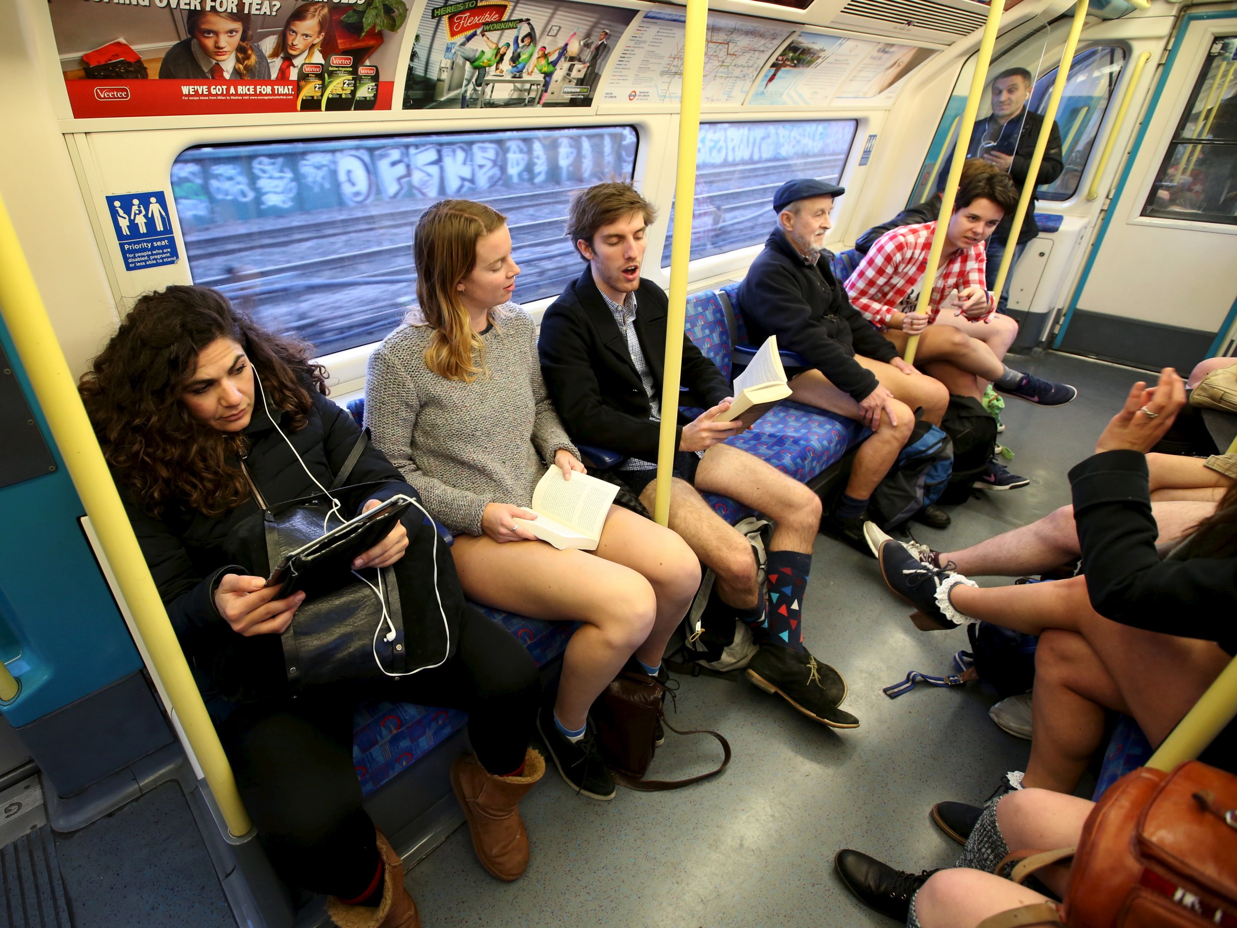 No Trousers Tube Ride 2020 - London - YouTube