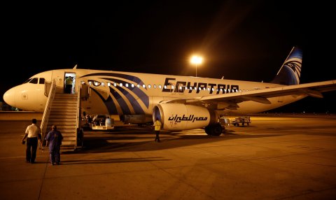 06_03_EgyptPlanes_03